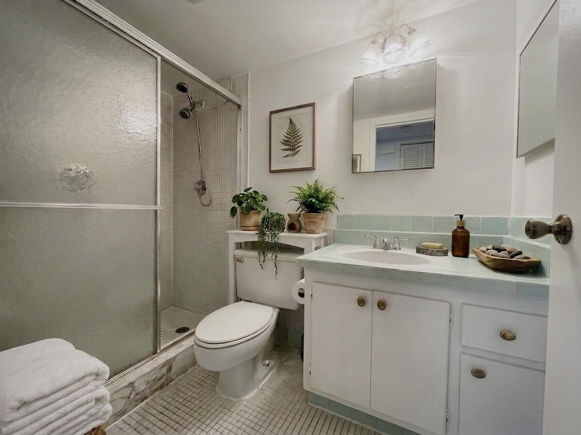 SEA MONARCH CONDO - Residential