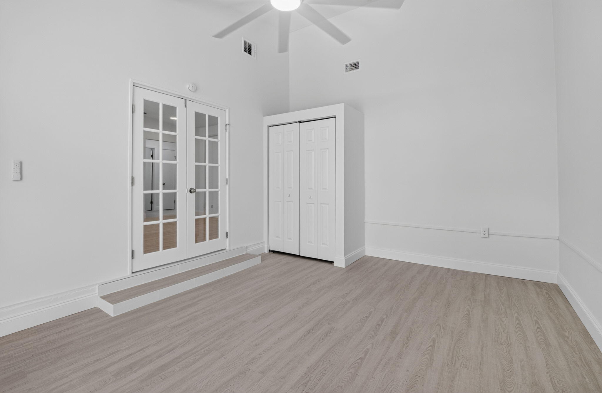 KINGS POINT 4 - Residential