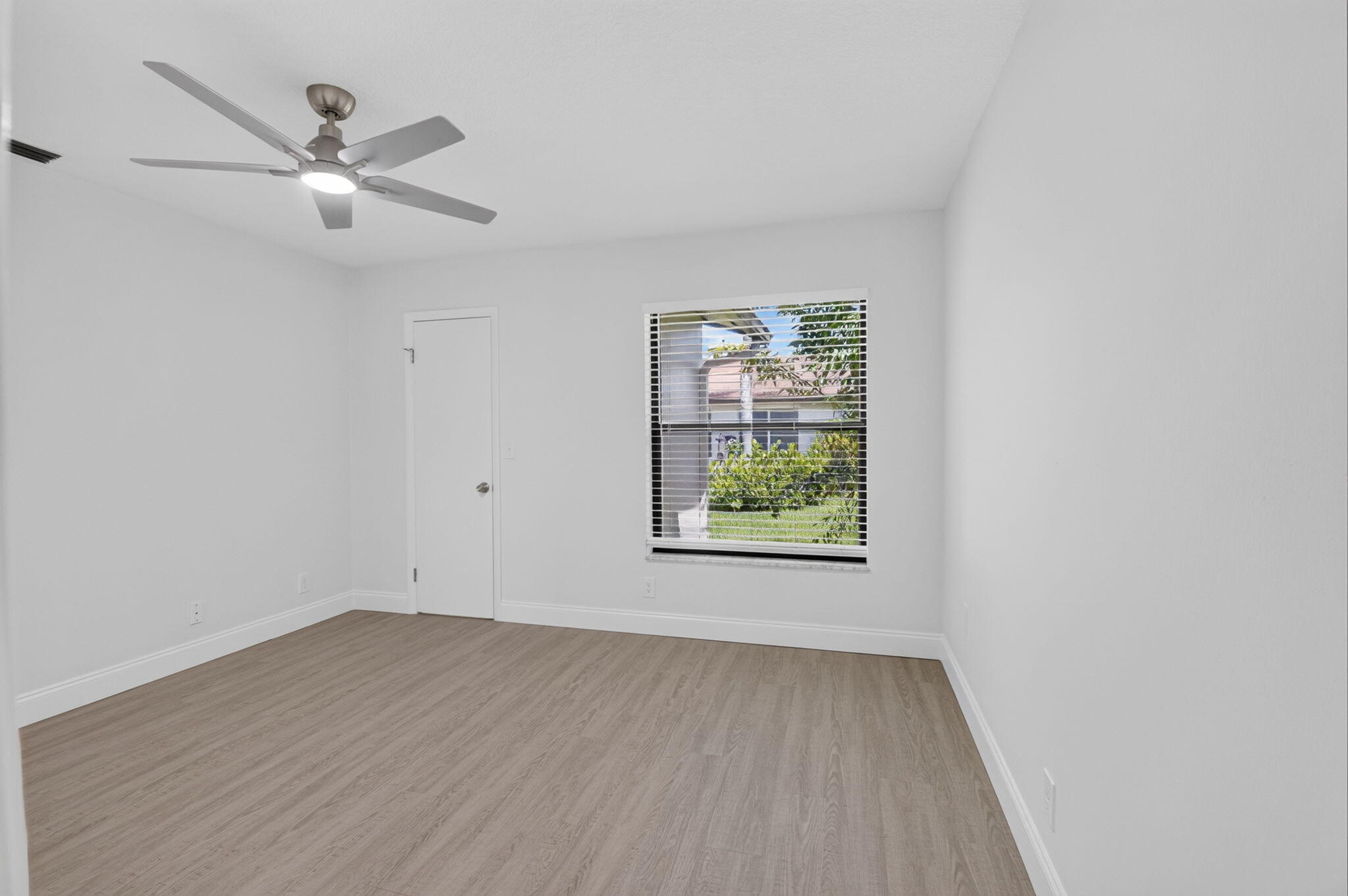 KINGS POINT 4 - Residential