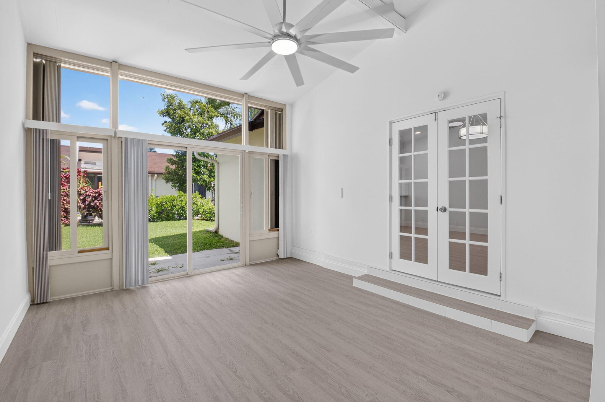 KINGS POINT 4 - Residential