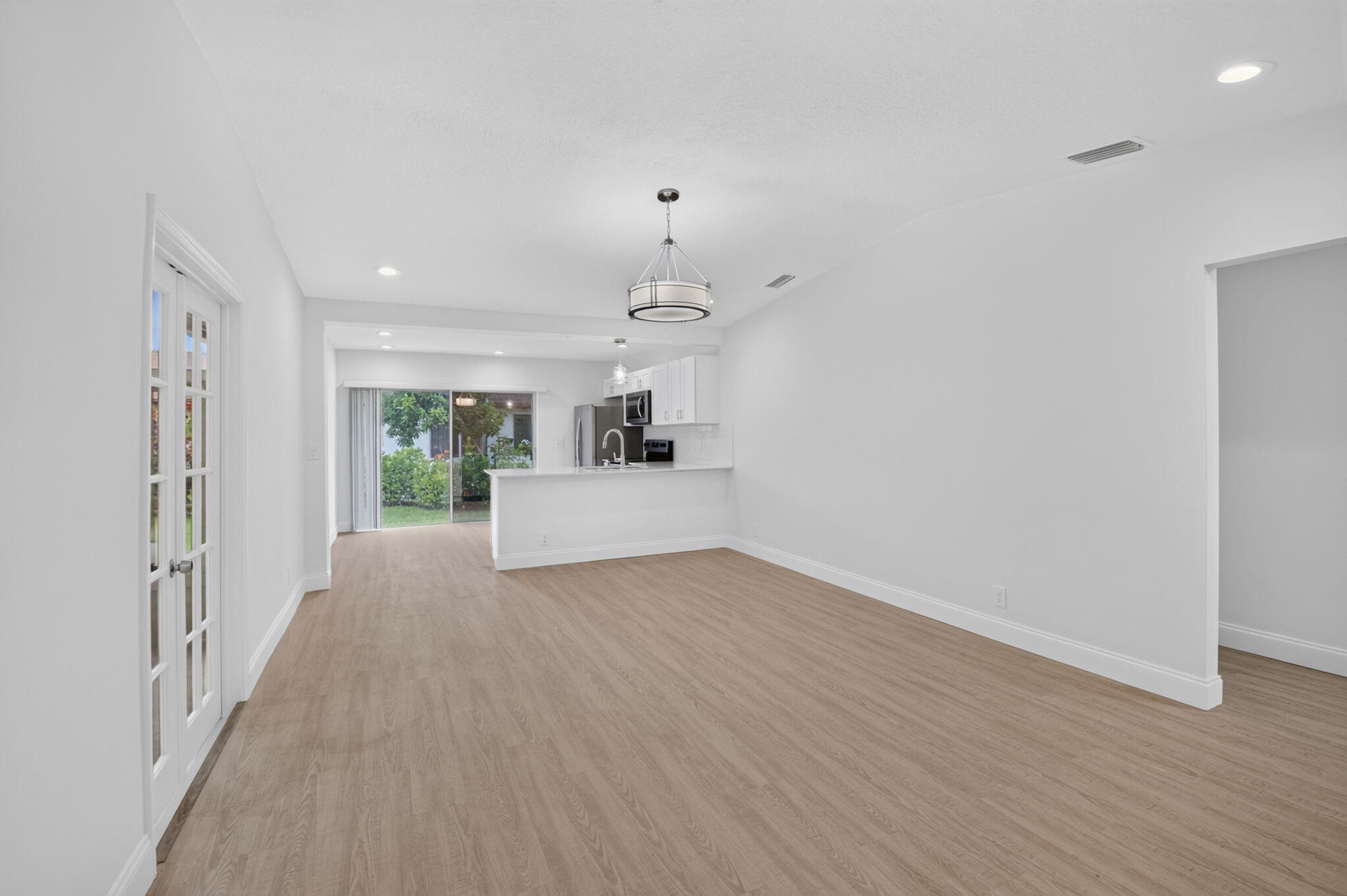 KINGS POINT 4 - Residential