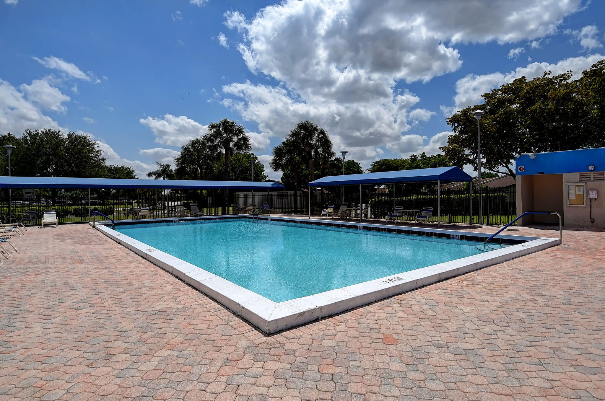 KINGS POINT 4 - Residential