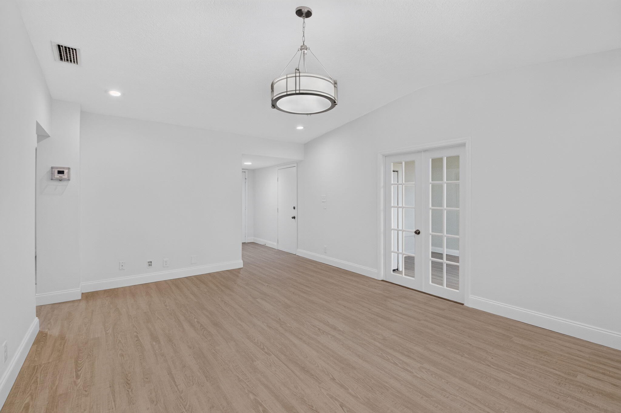 KINGS POINT 4 - Residential