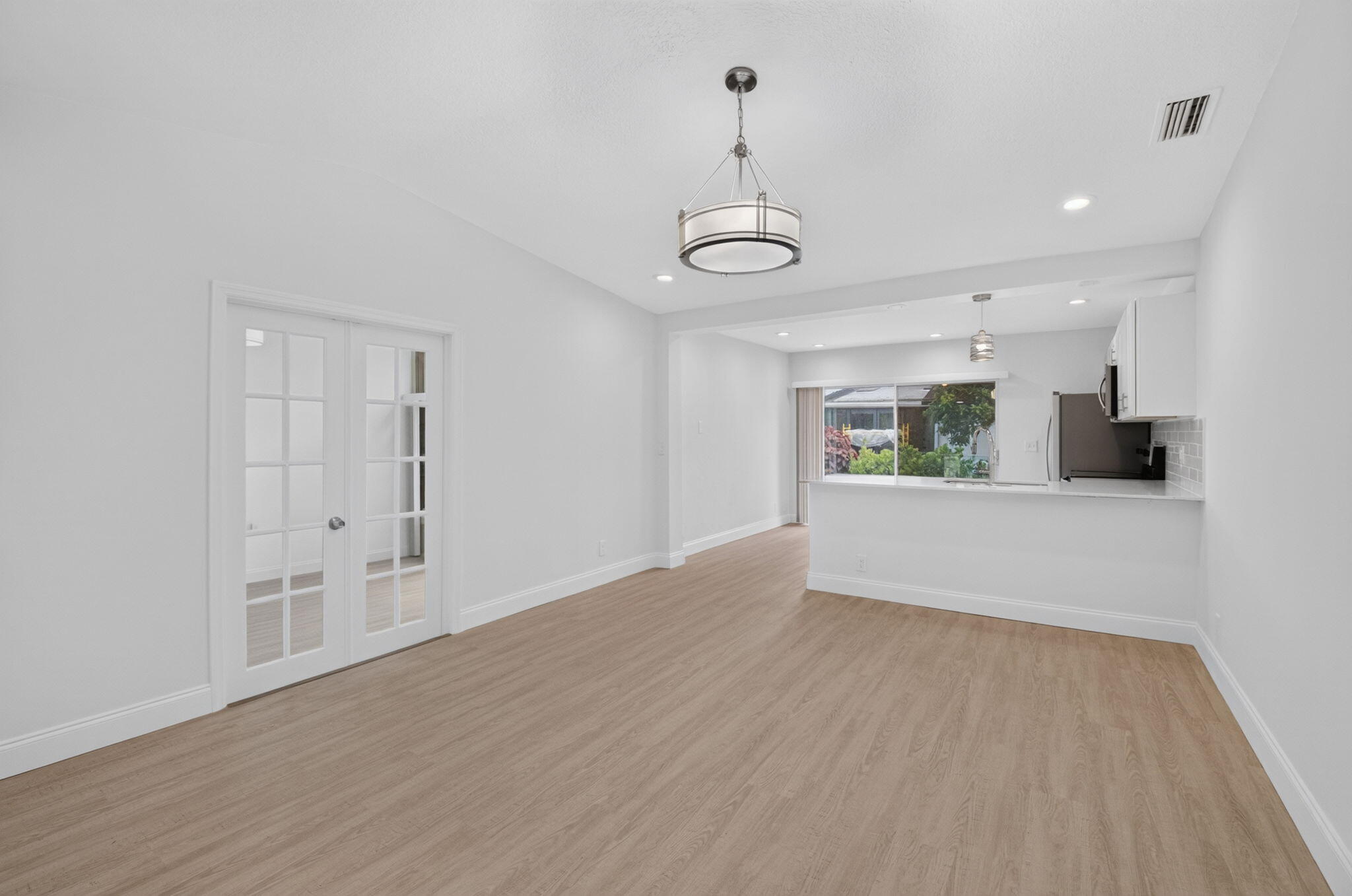 KINGS POINT 4 - Residential