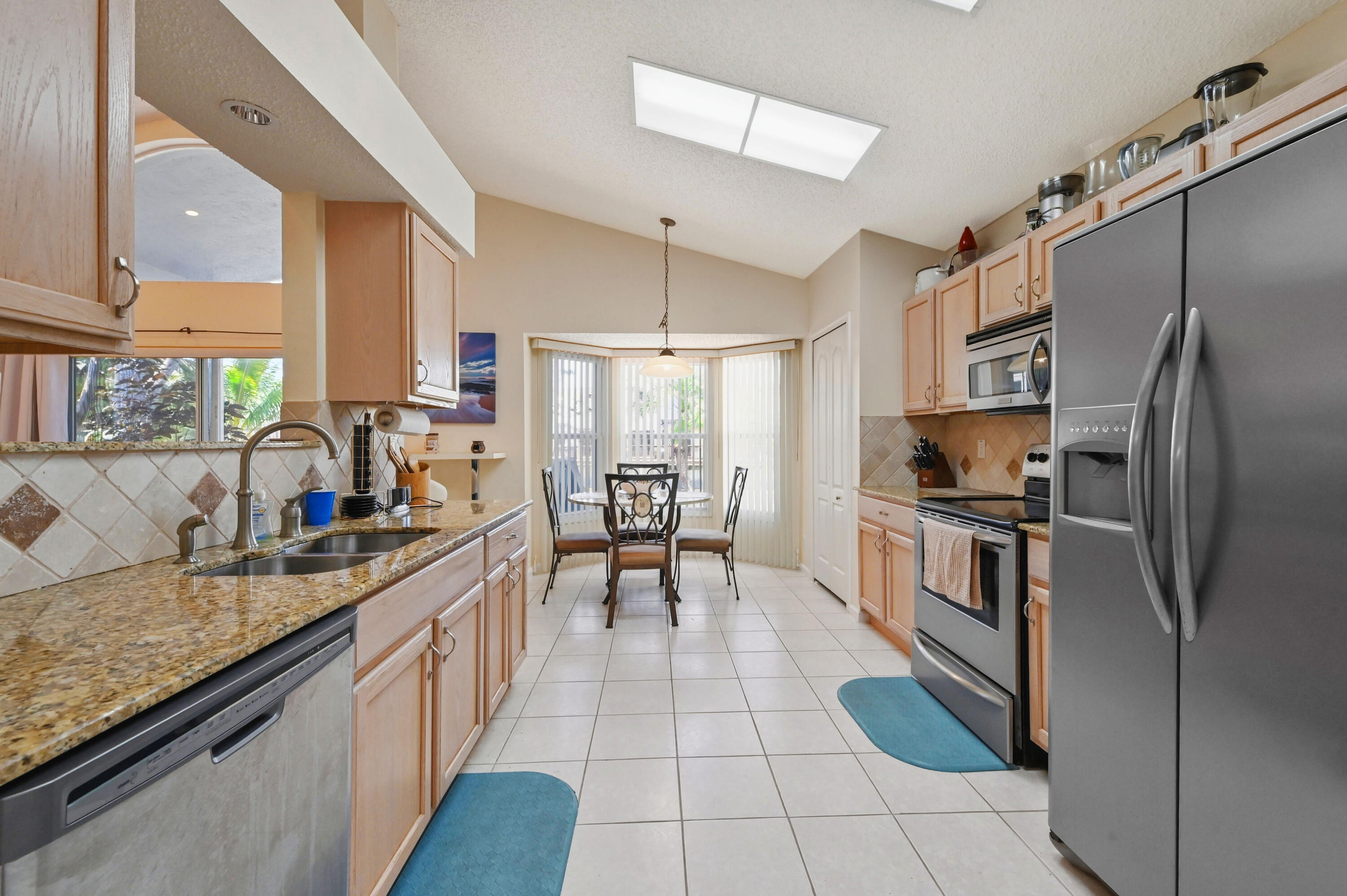 RIVER BRIDGE - Residential Lease