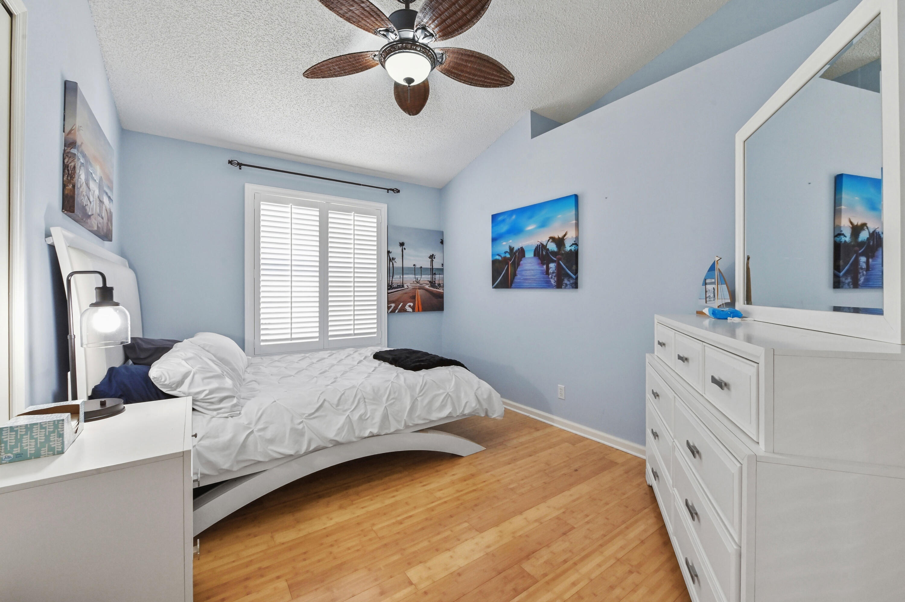 RIVER BRIDGE - Residential Lease