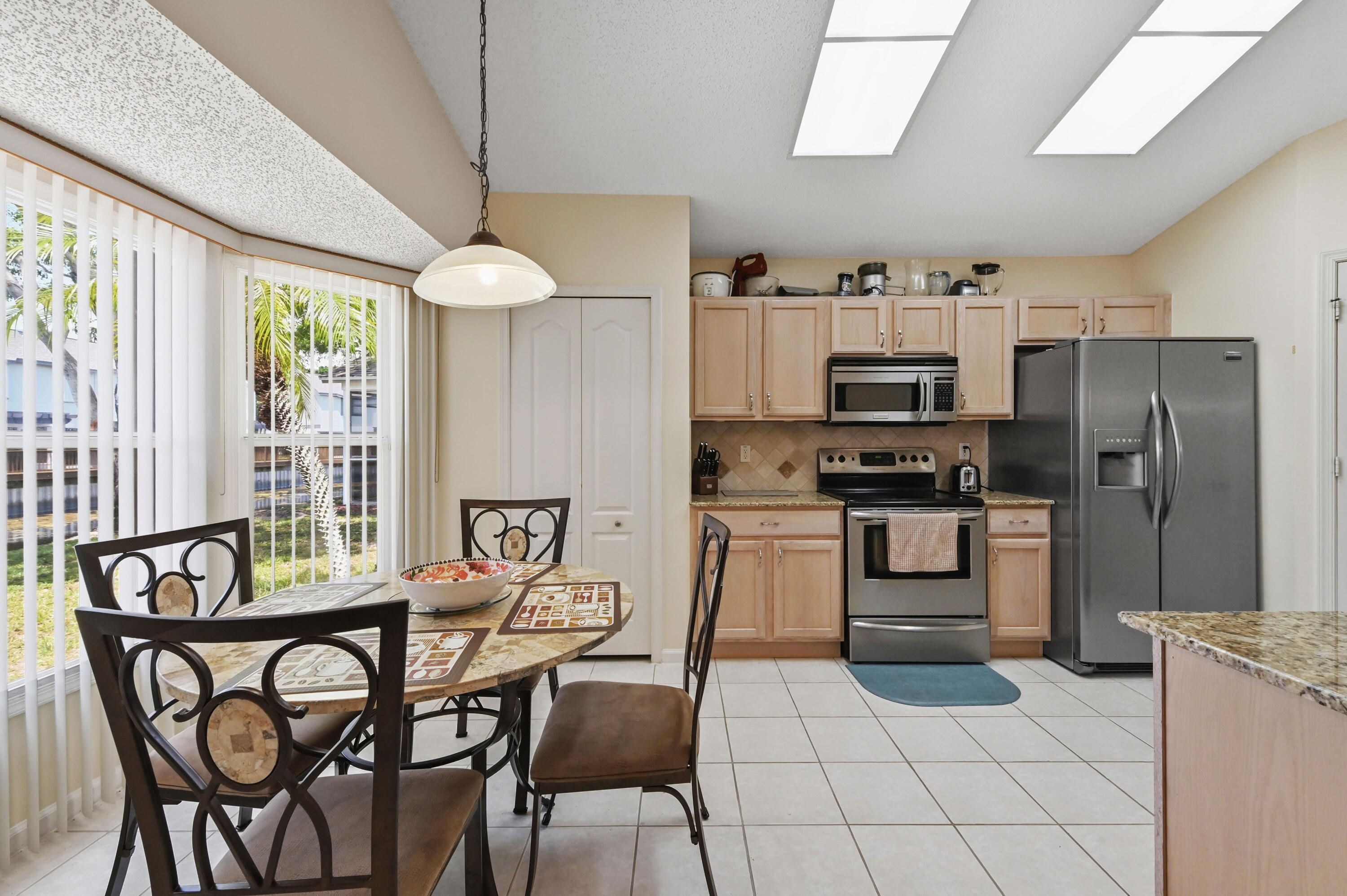 RIVER BRIDGE - Residential Lease