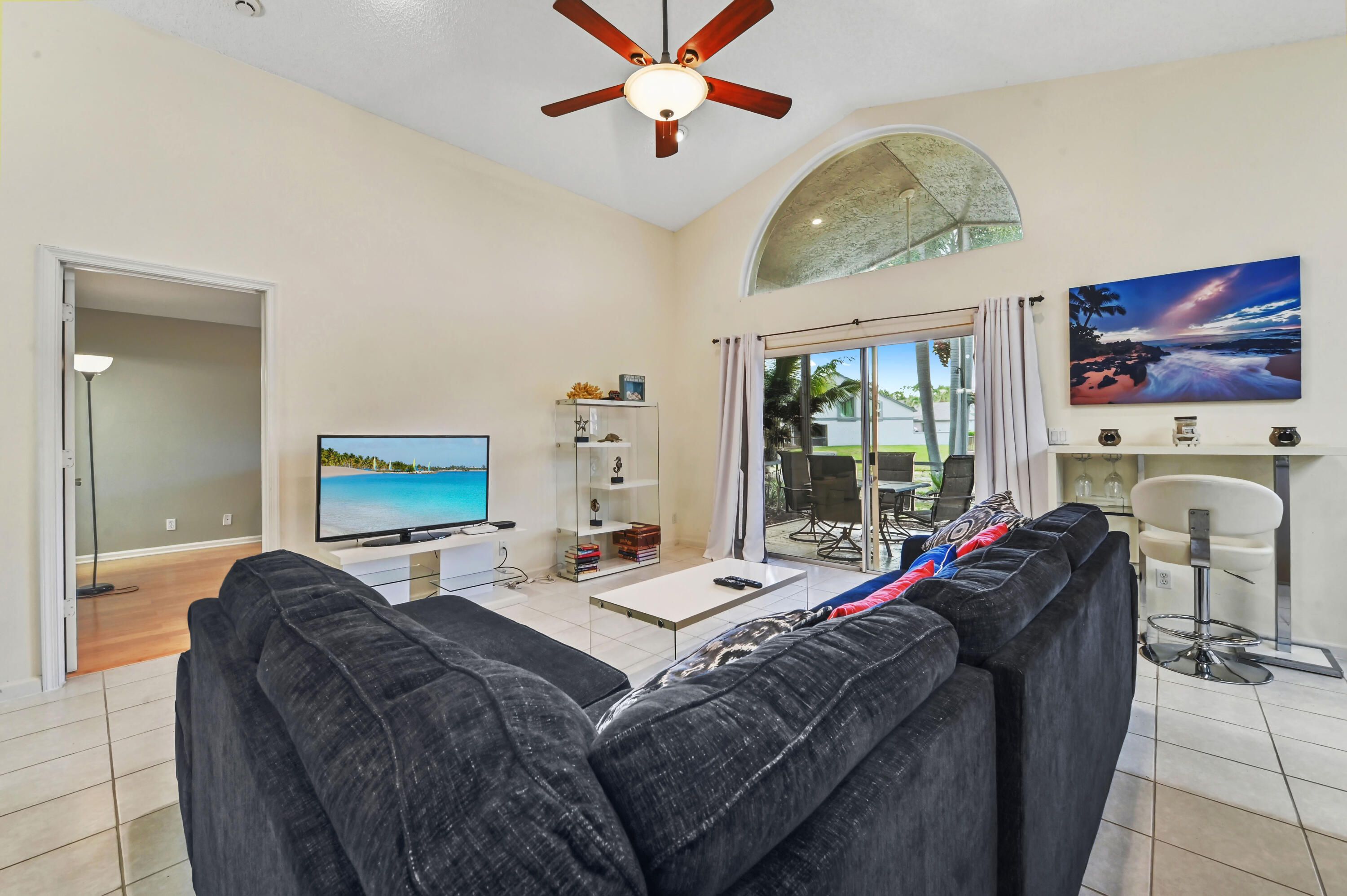 RIVER BRIDGE - Residential Lease