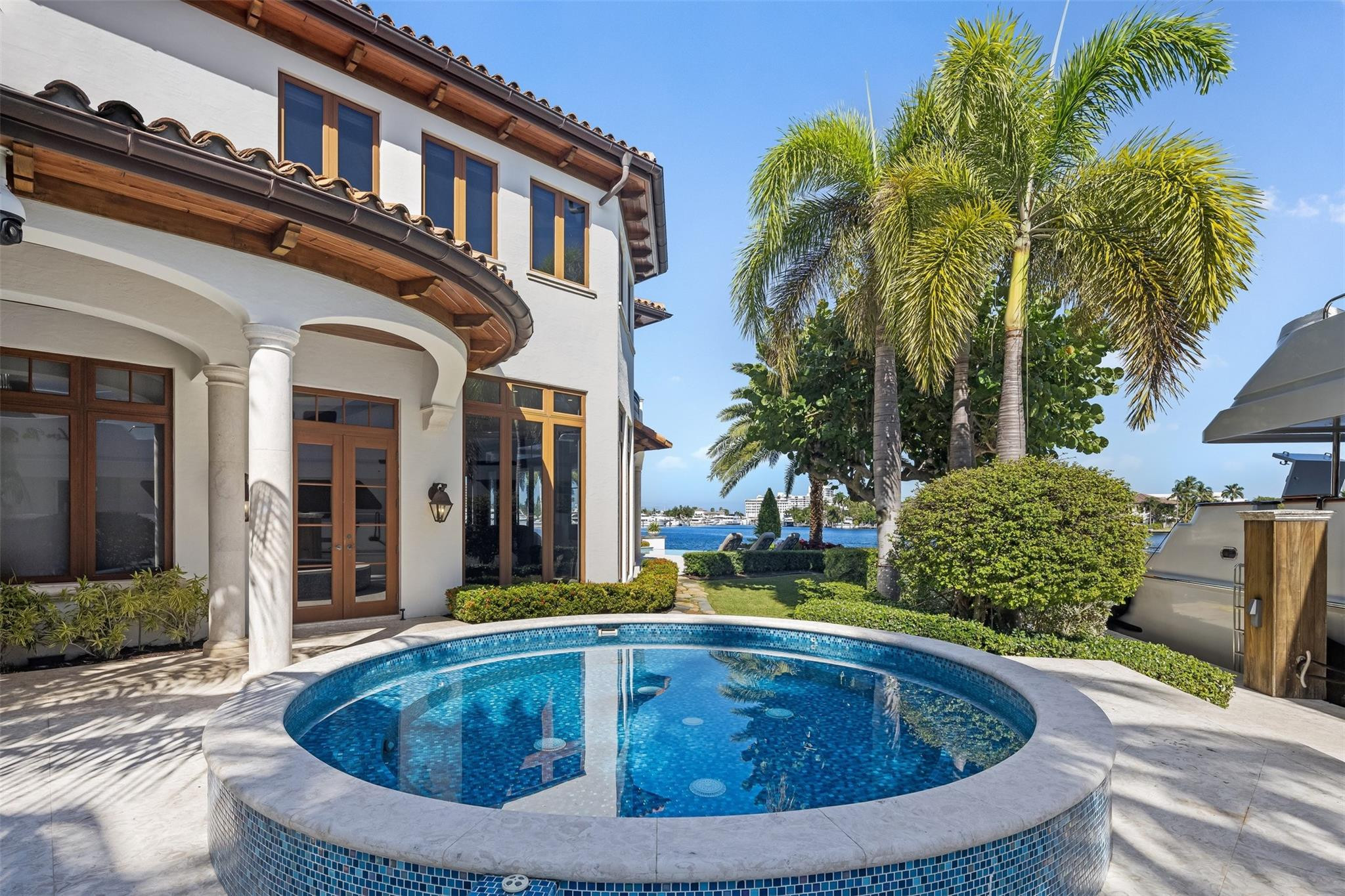 SUNRISE KEY - Residential