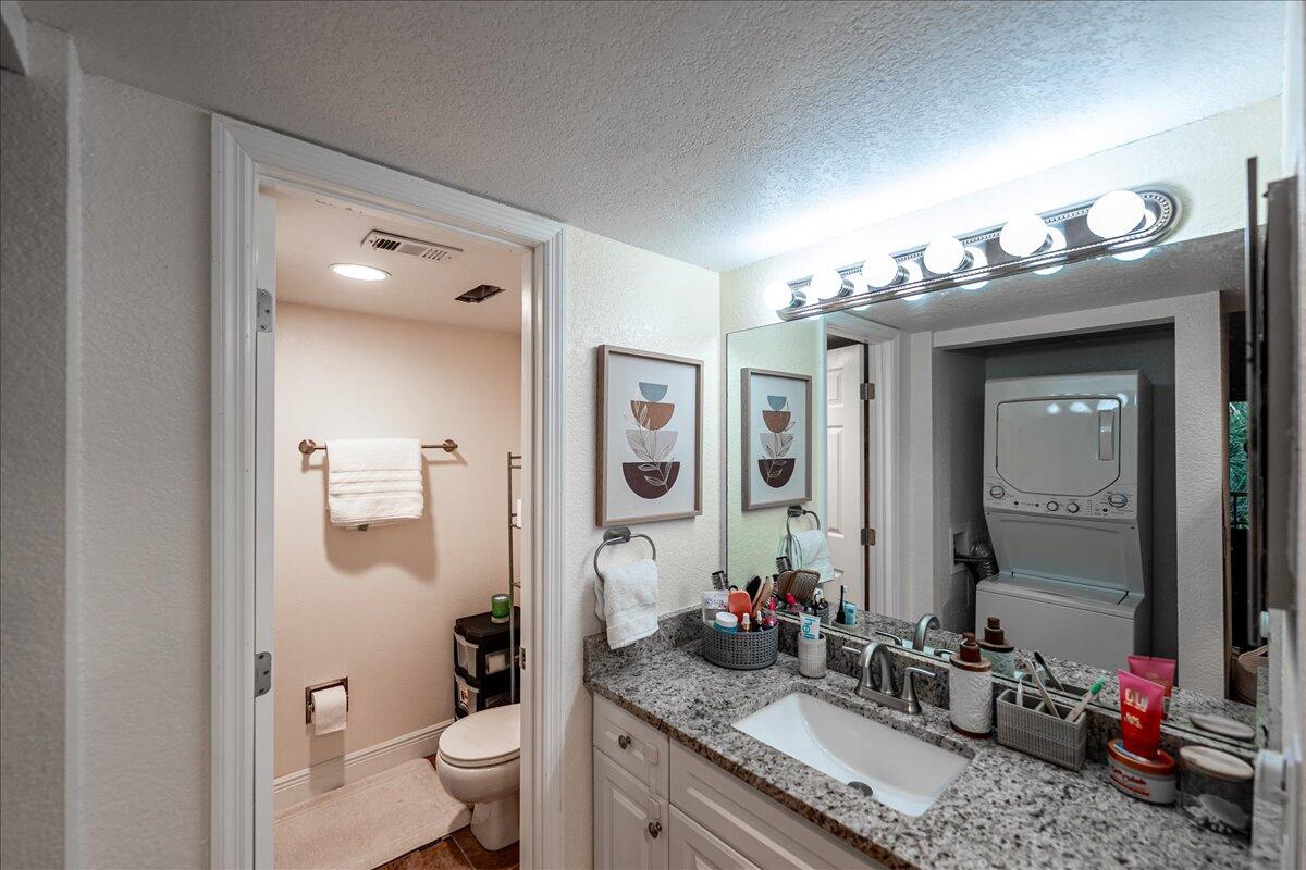 MIDPORT PLACE I, A CONDOMINIUM - Residential