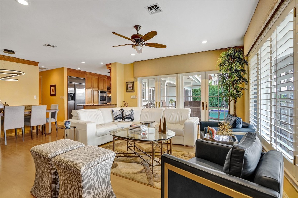 SEA RANCH LAKES - Residential