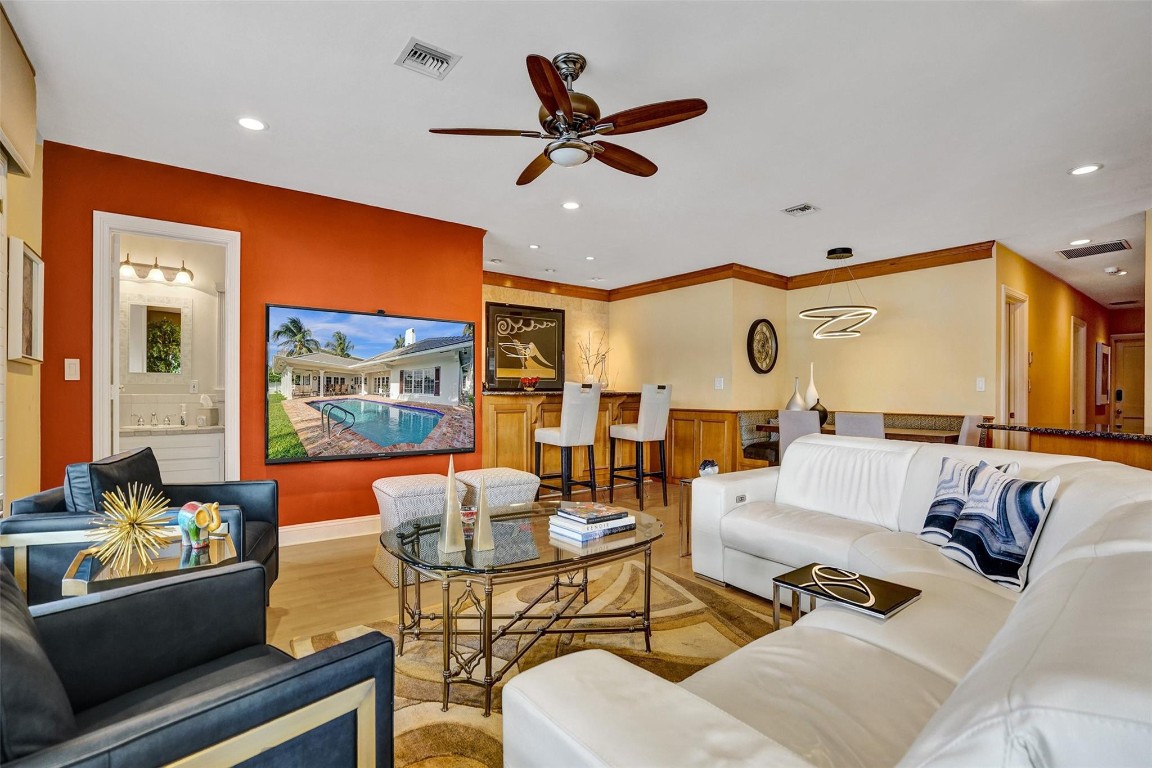 SEA RANCH LAKES - Residential