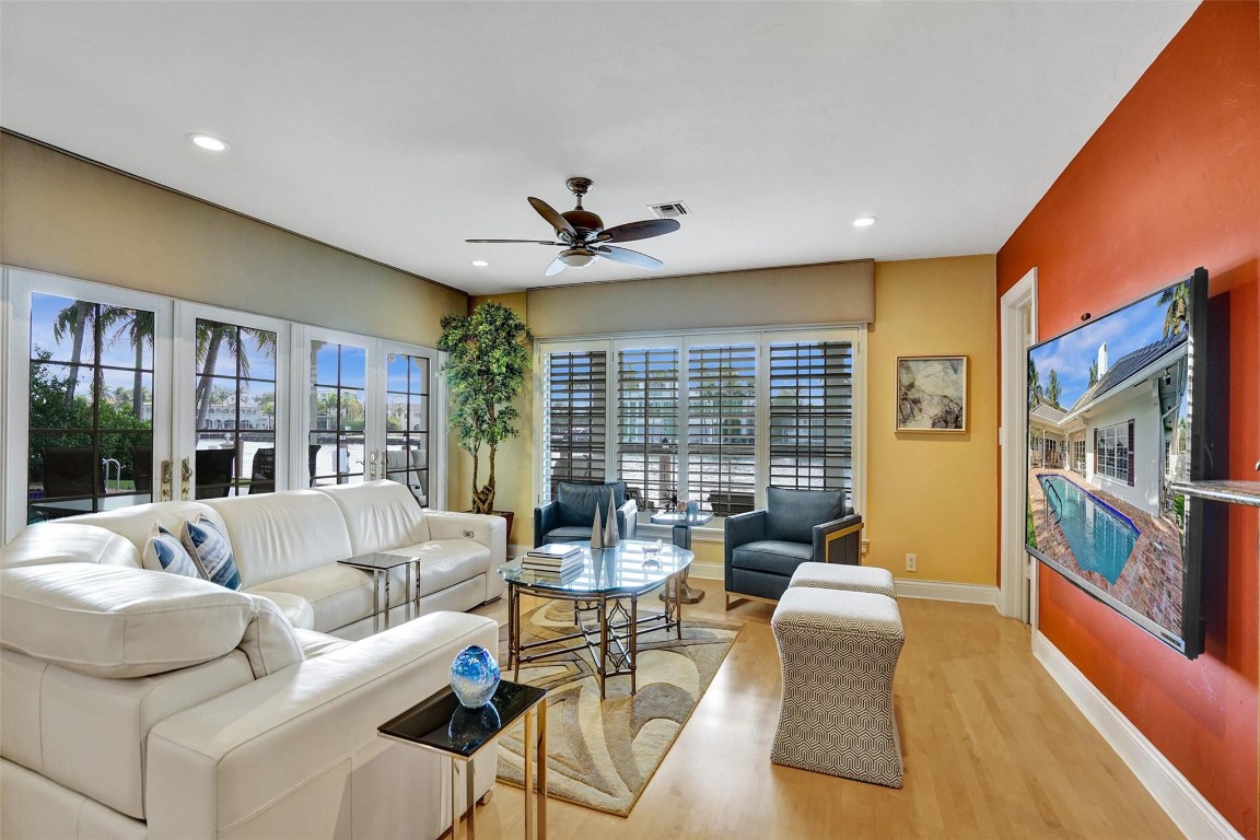 SEA RANCH LAKES - Residential