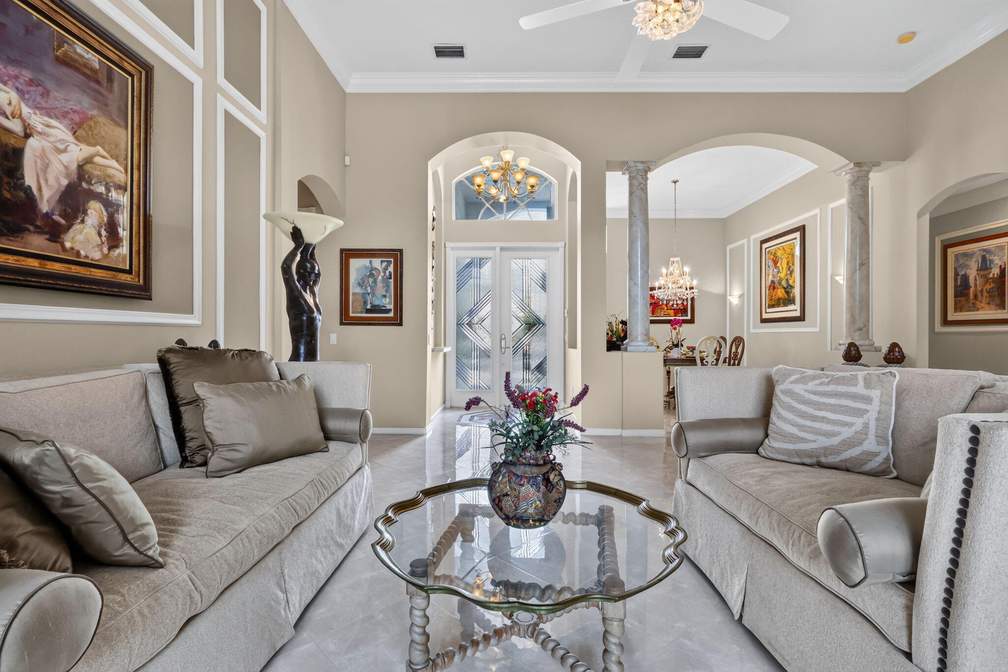 VALENCIA PALMS 2 - Residential