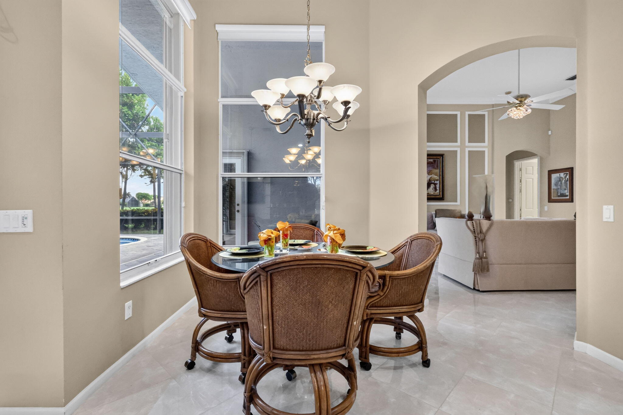 VALENCIA PALMS 2 - Residential