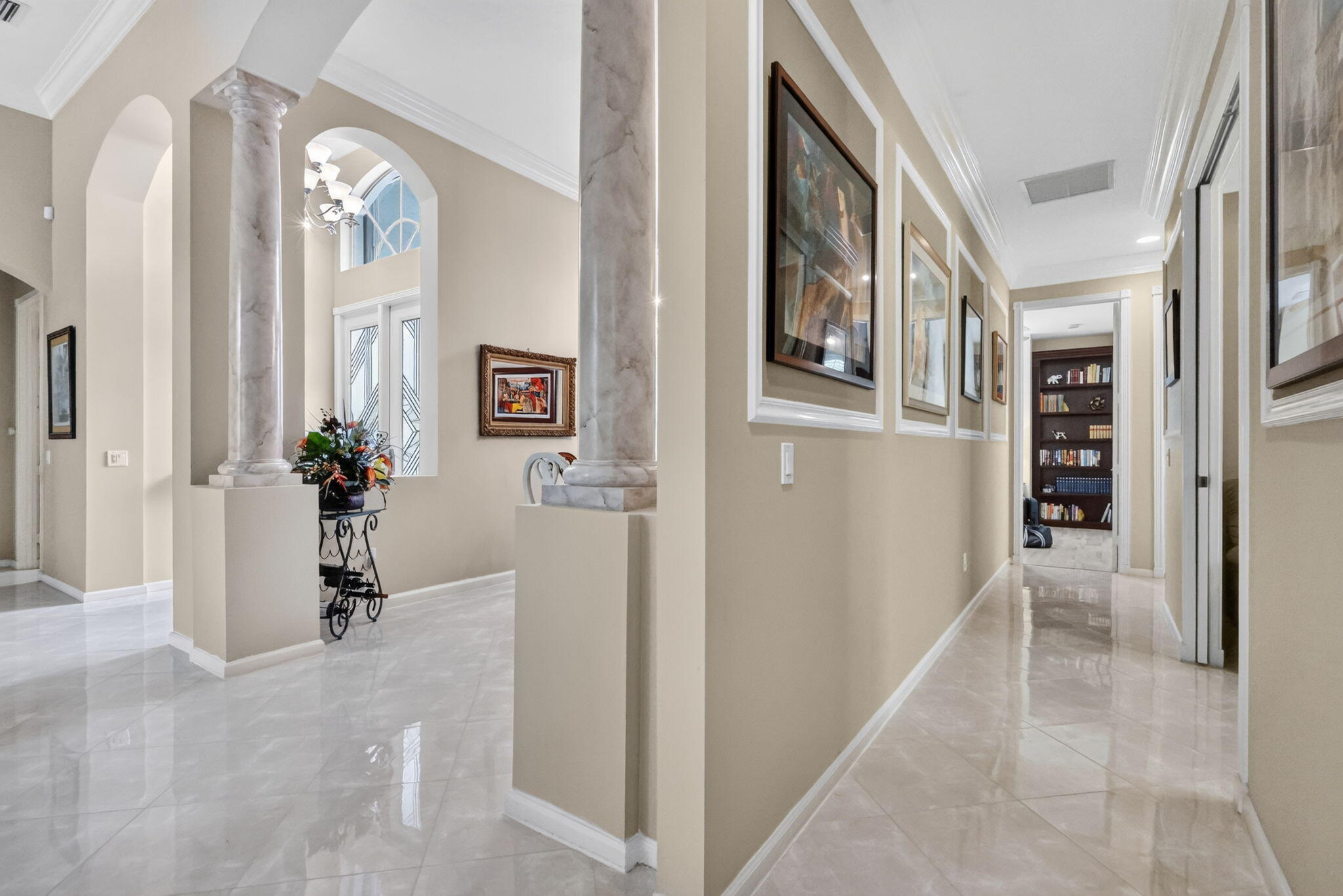 VALENCIA PALMS 2 - Residential