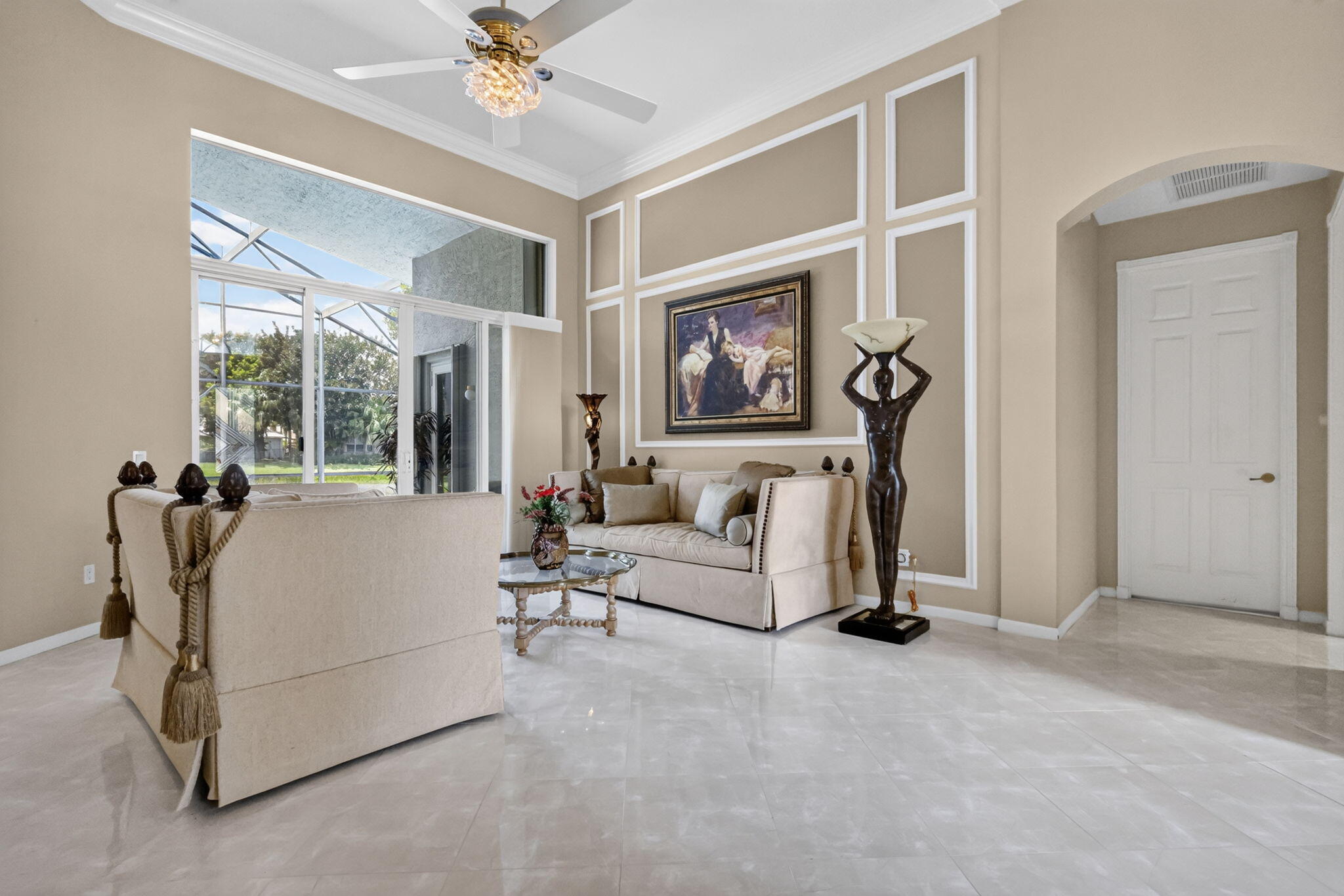 VALENCIA PALMS 2 - Residential