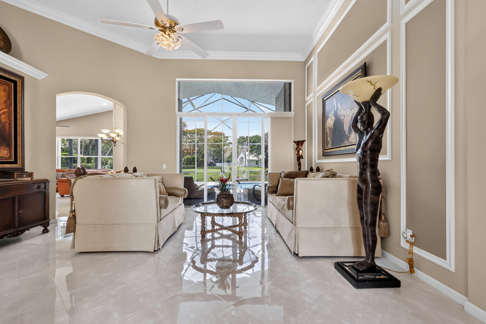 VALENCIA PALMS 2 - Residential
