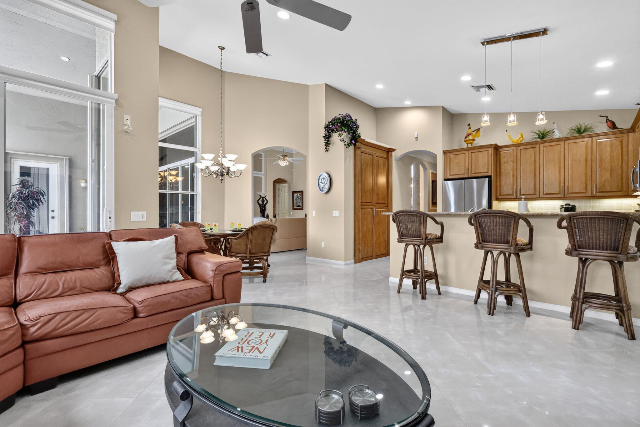 VALENCIA PALMS 2 - Residential