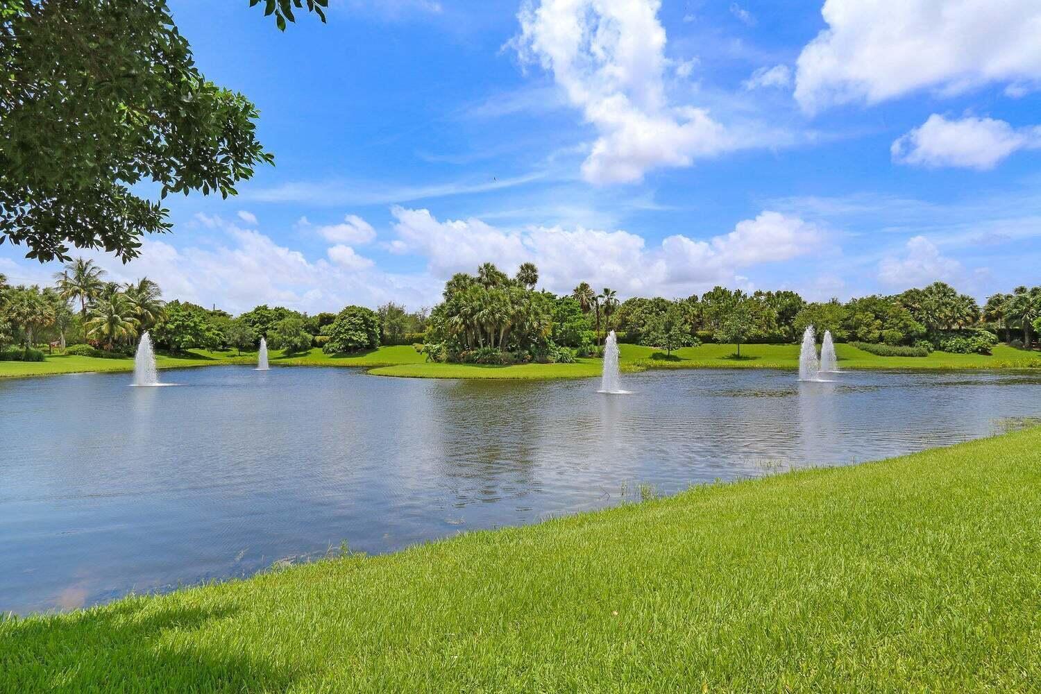 VALENCIA PALMS 2 - Residential