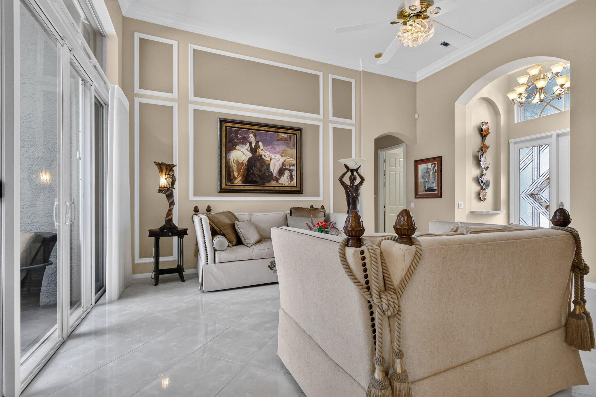VALENCIA PALMS 2 - Residential