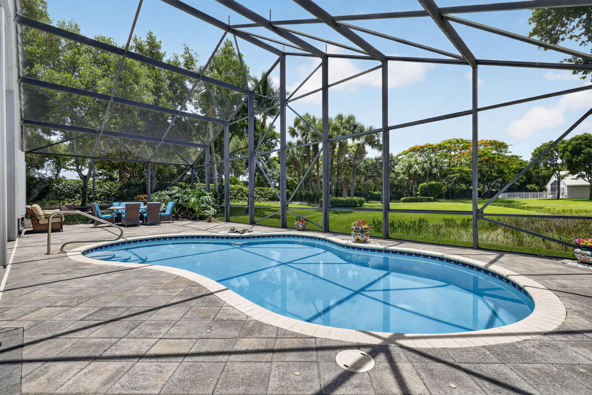 VALENCIA PALMS 2 - Residential