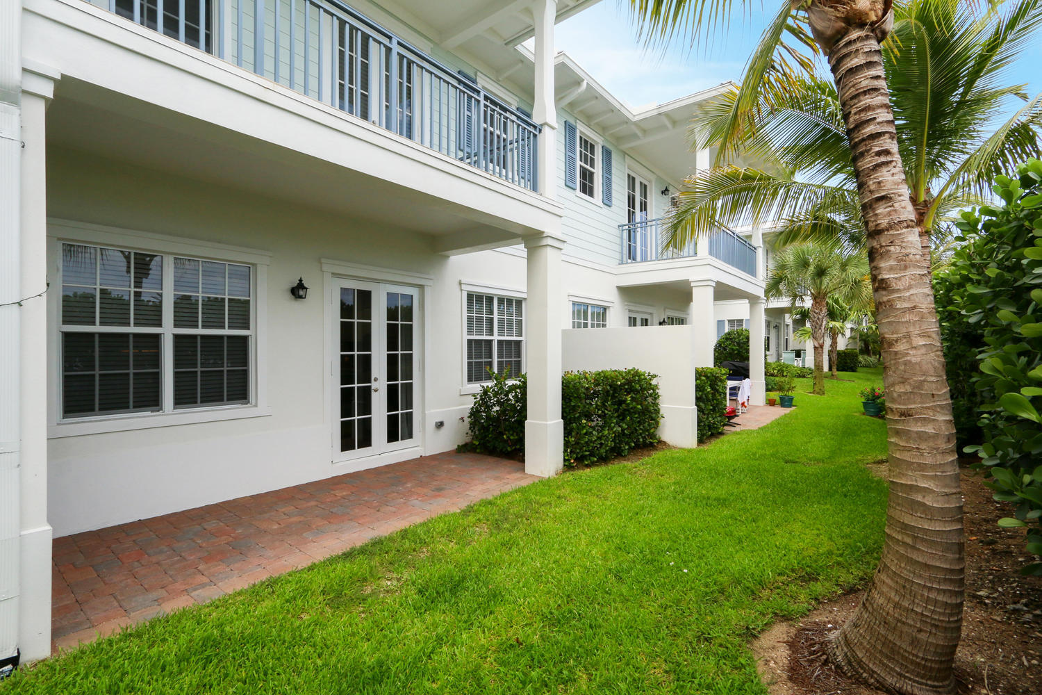 OCEAN BREEZE TOWNHOMES AT JUNO BEACH - Residential Lease
