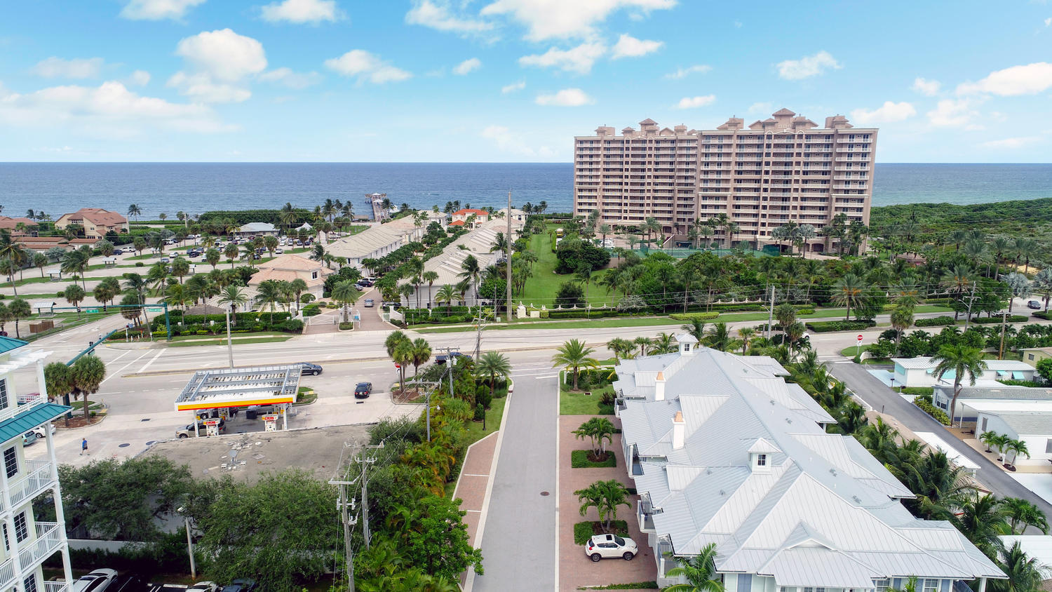 OCEAN BREEZE TOWNHOMES AT JUNO BEACH - Residential Lease