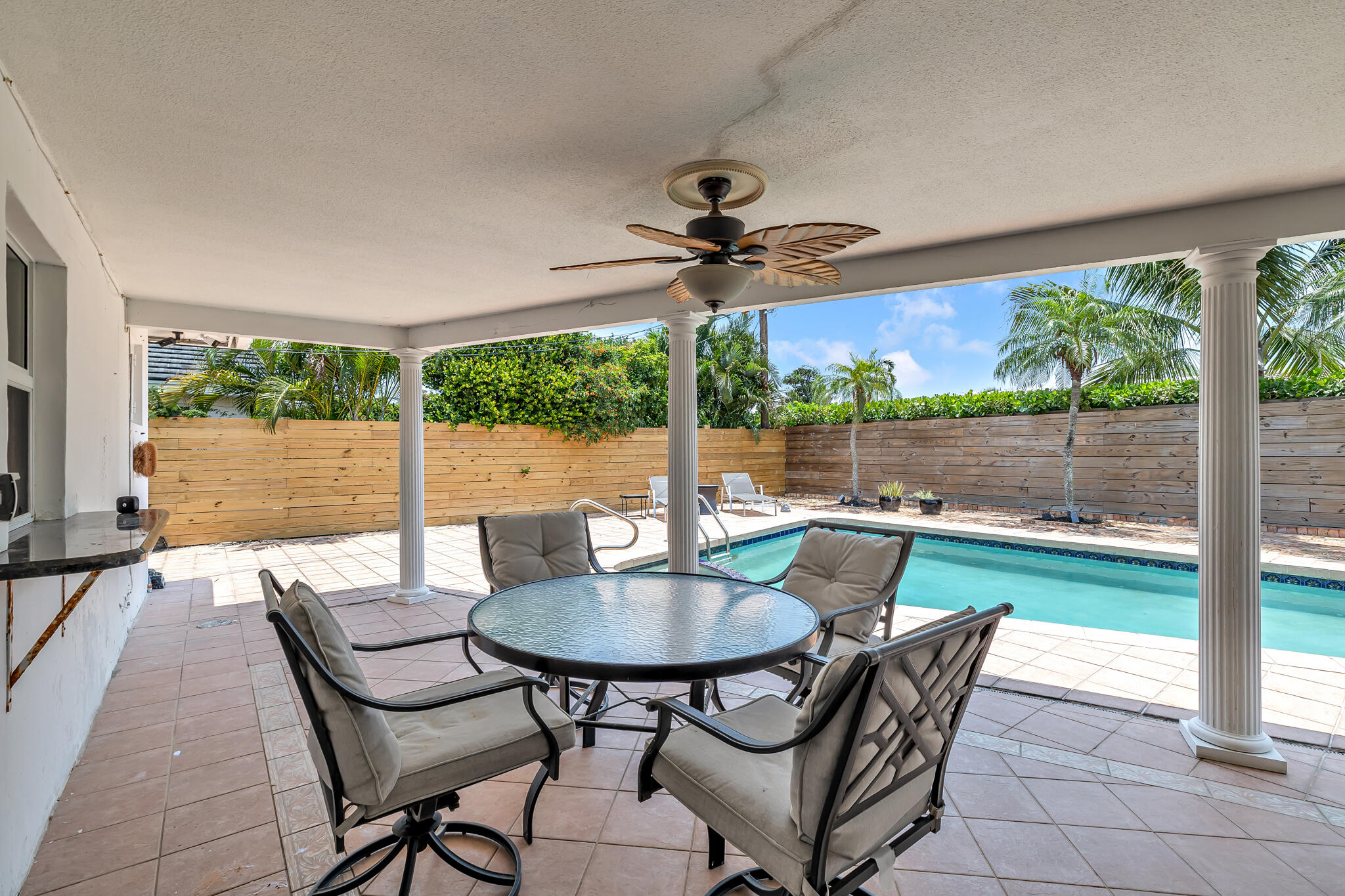 VENETIAN ISLES 3RD SEC - Residential