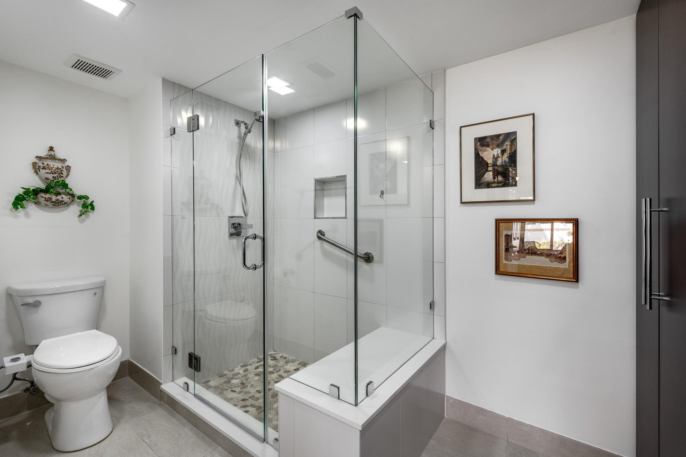 GLENEAGLES CONDO I - Residential Lease