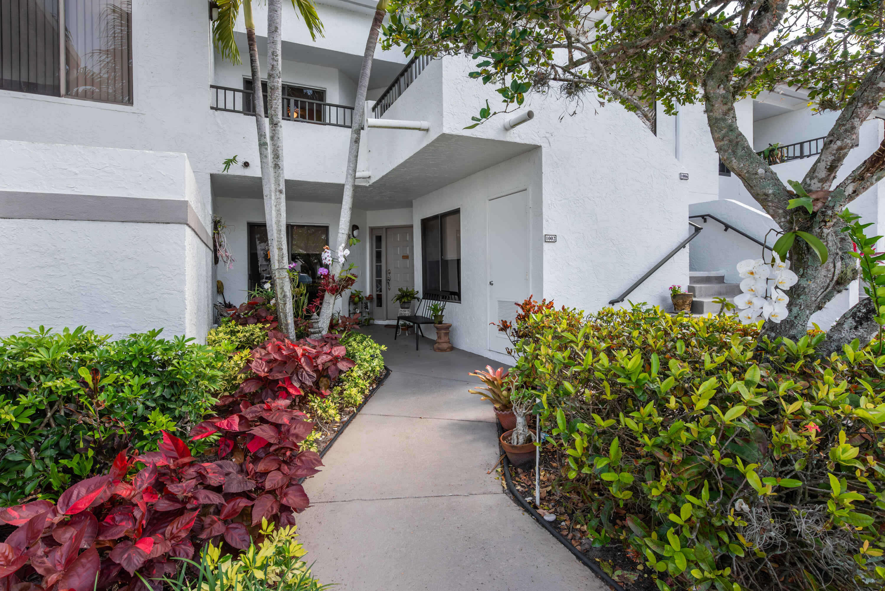 GLENEAGLES CONDO I - Residential Lease