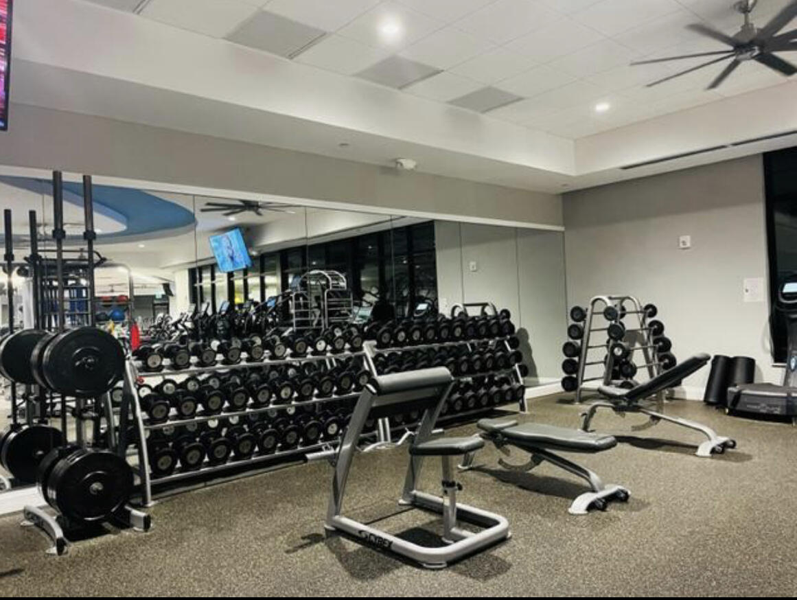 GLENEAGLES CONDO I - Residential Lease