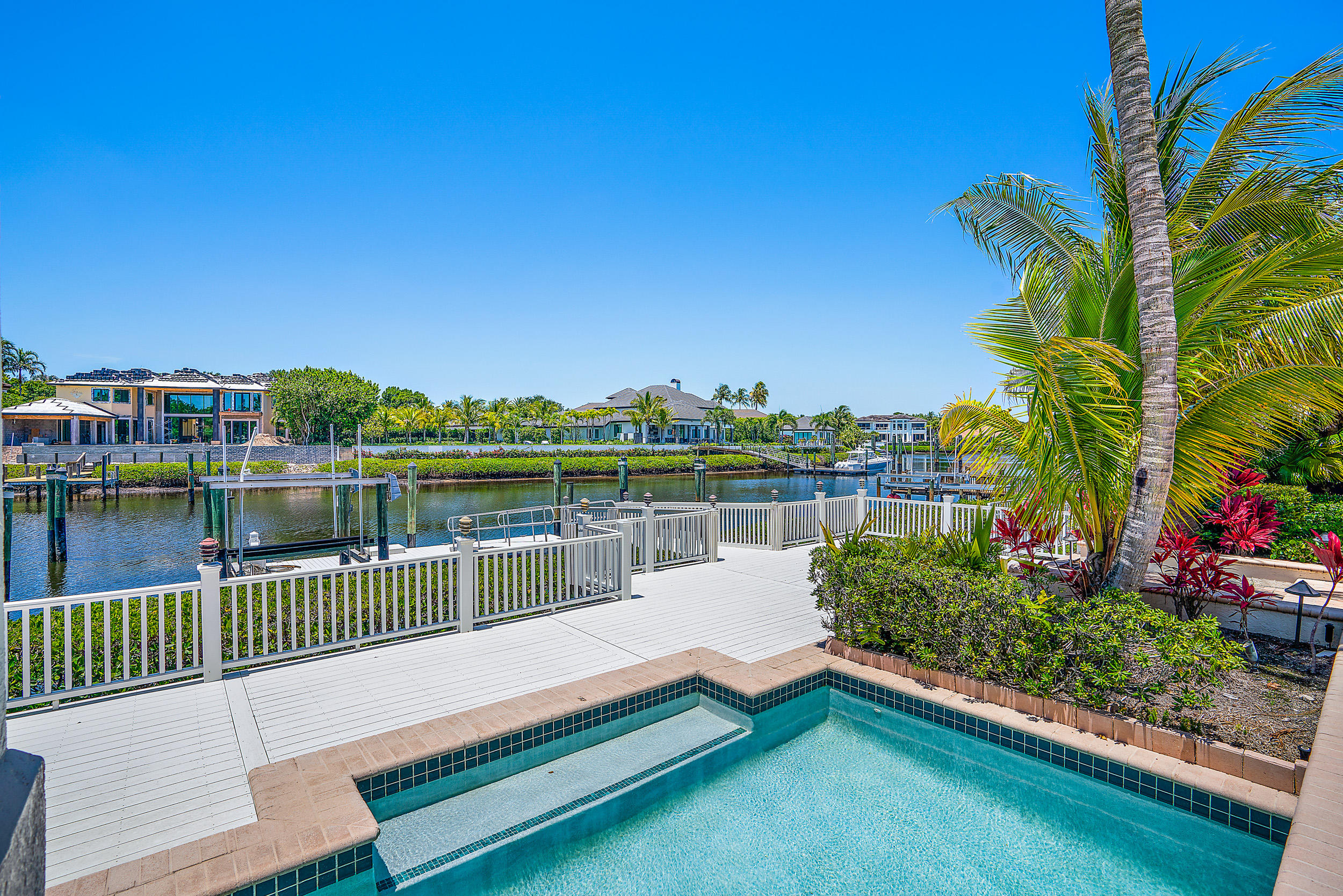 Admirals Cove - Residential