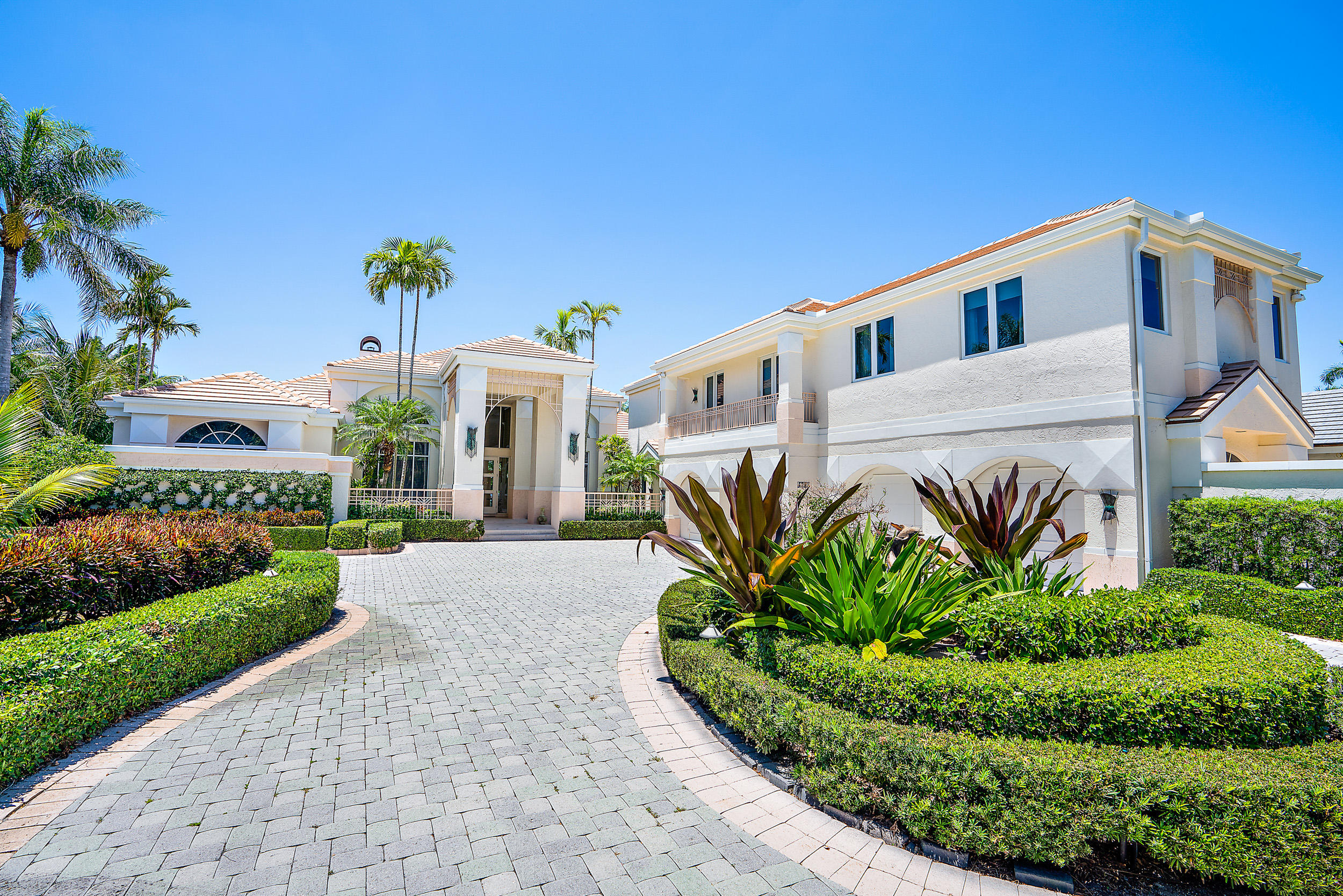 Admirals Cove - Residential