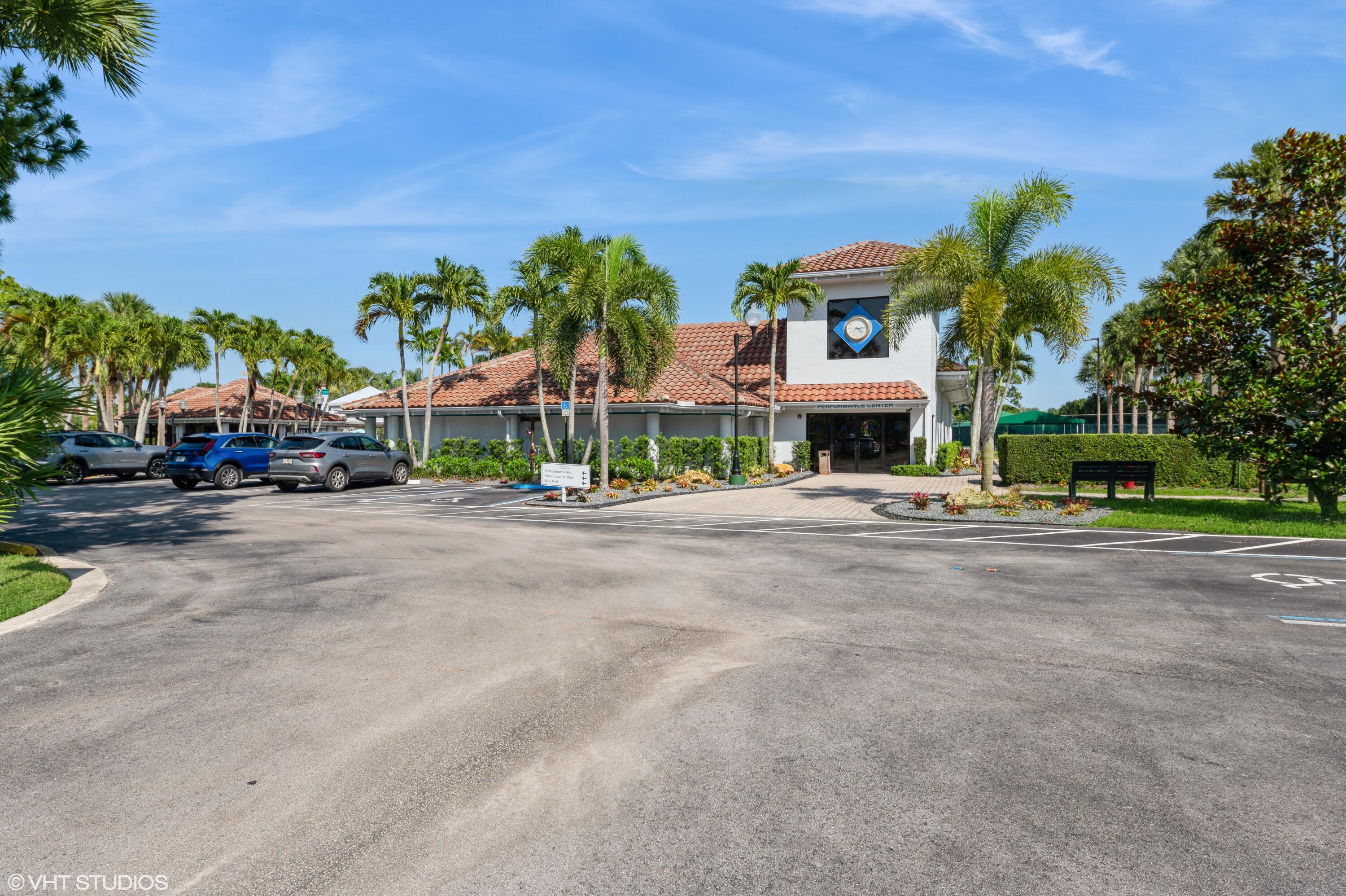HARBOUR POINTE AT RIVER BRIDGE CONDO - Residential