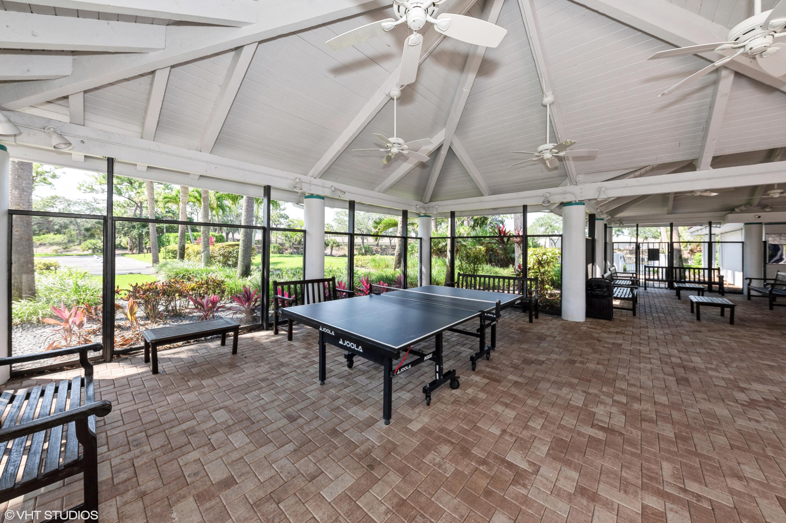 HARBOUR POINTE AT RIVER BRIDGE CONDO - Residential