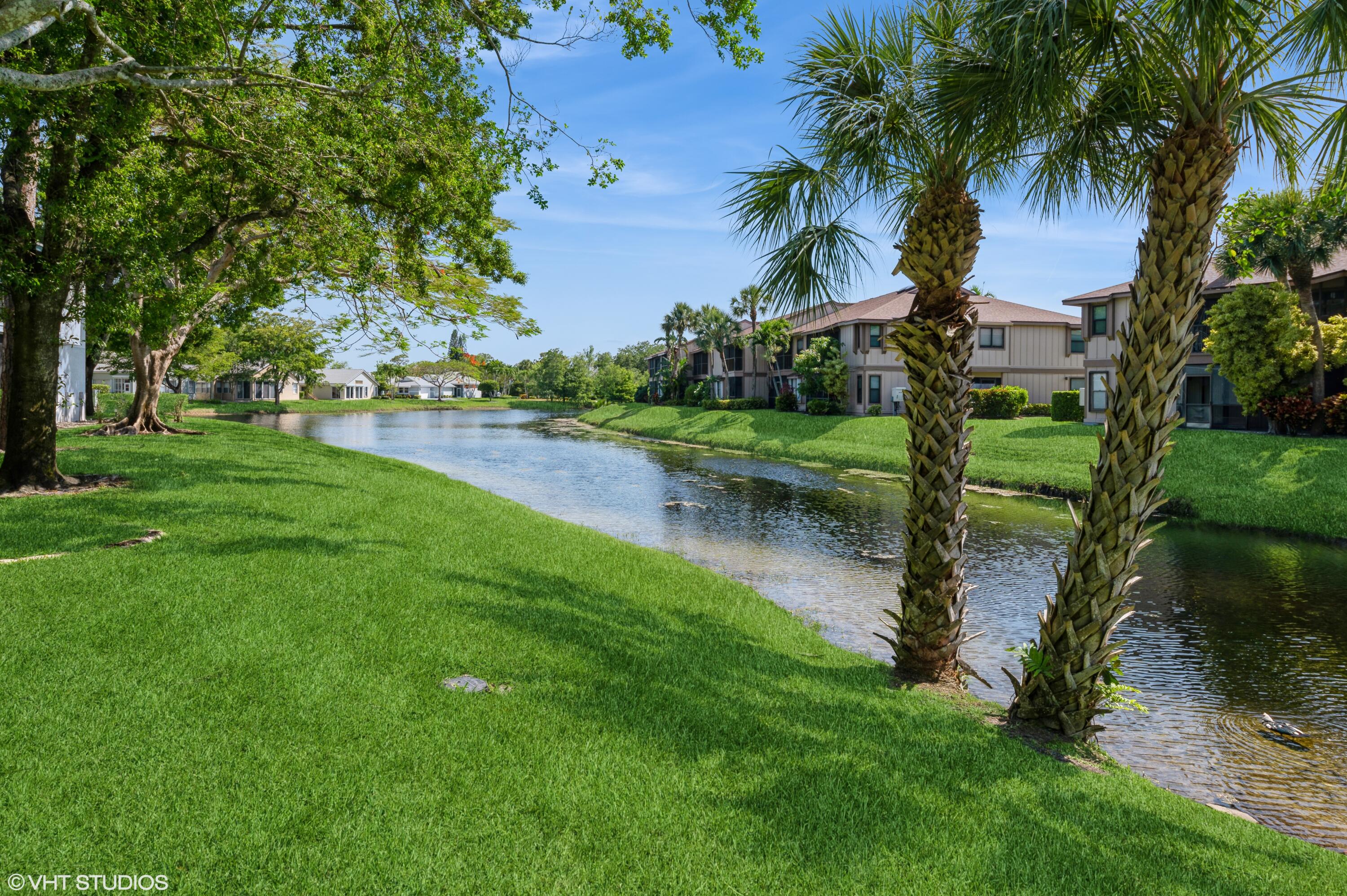 HARBOUR POINTE AT RIVER BRIDGE CONDO - Residential