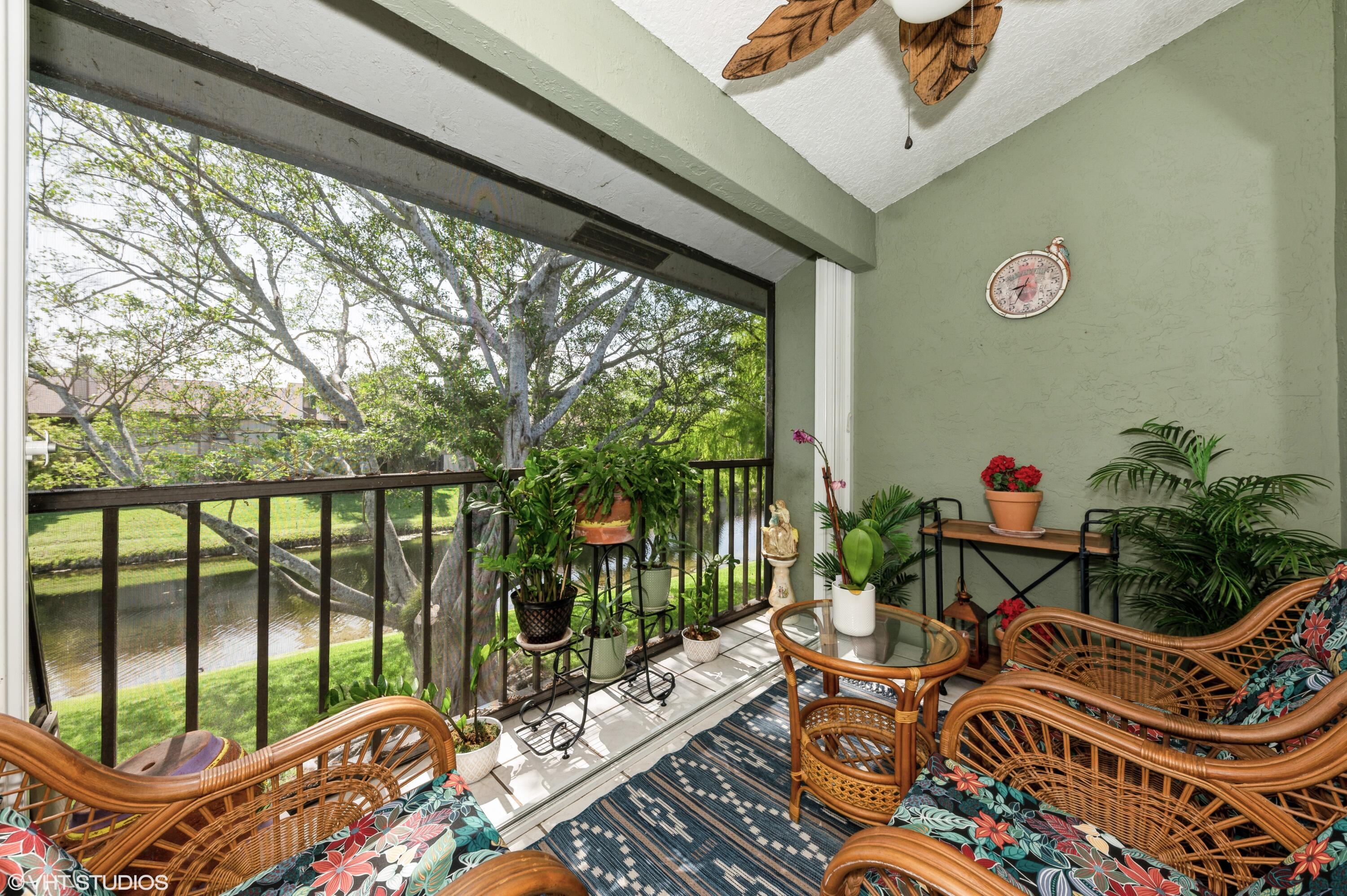 HARBOUR POINTE AT RIVER BRIDGE CONDO - Residential