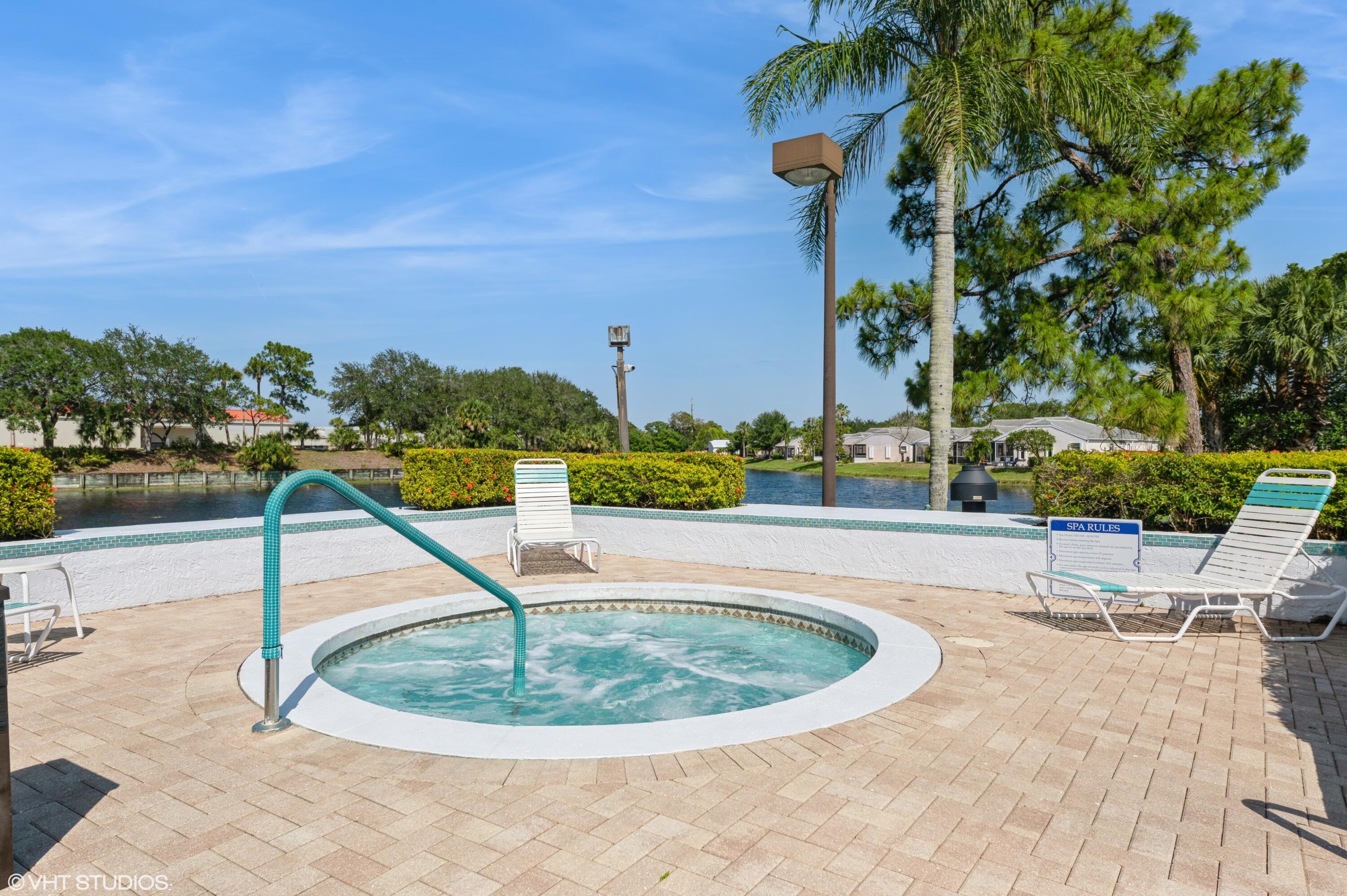 HARBOUR POINTE AT RIVER BRIDGE CONDO - Residential
