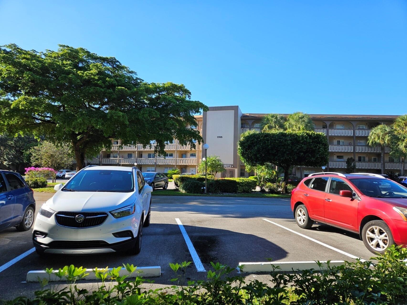 ANDROS VILLAGE E CONDO - Residential