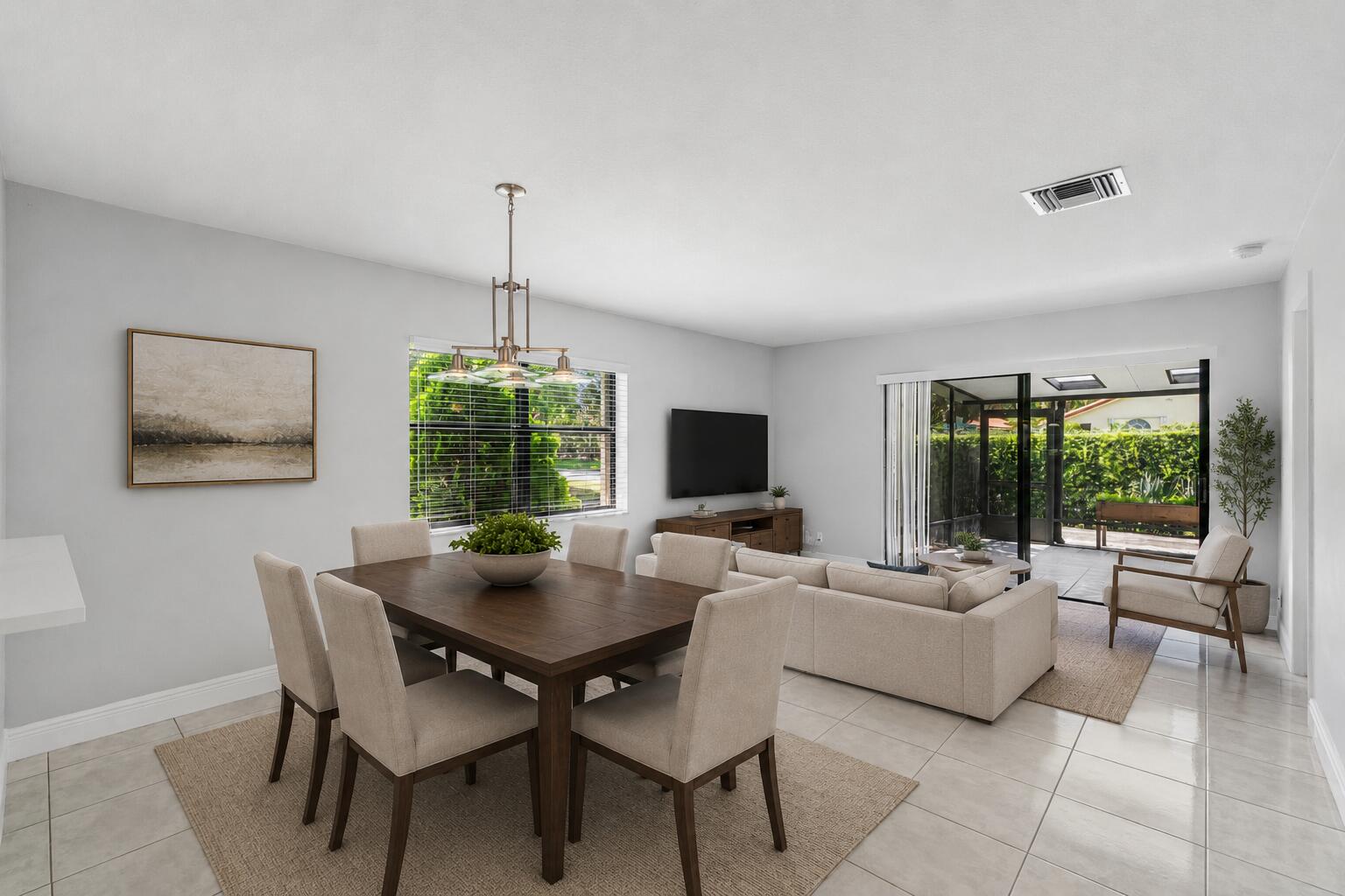 COUNTRY LAKE - Residential