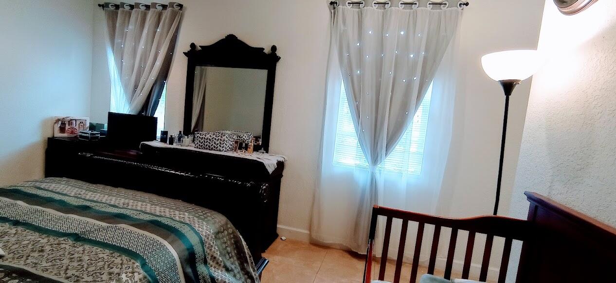 VENTURA GREENS AT EMERALD DUNES CONDO - Residential Lease