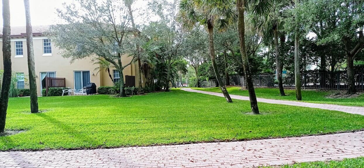 VENTURA GREENS AT EMERALD DUNES CONDO - Residential Lease