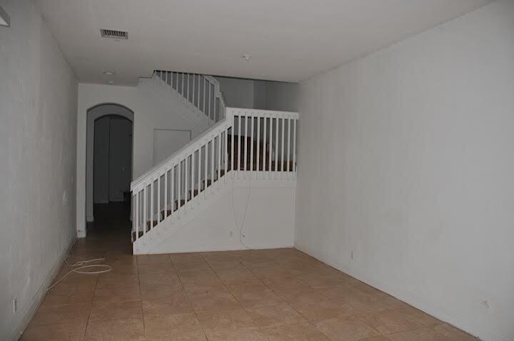VENTURA GREENS AT EMERALD DUNES CONDO - Residential Lease