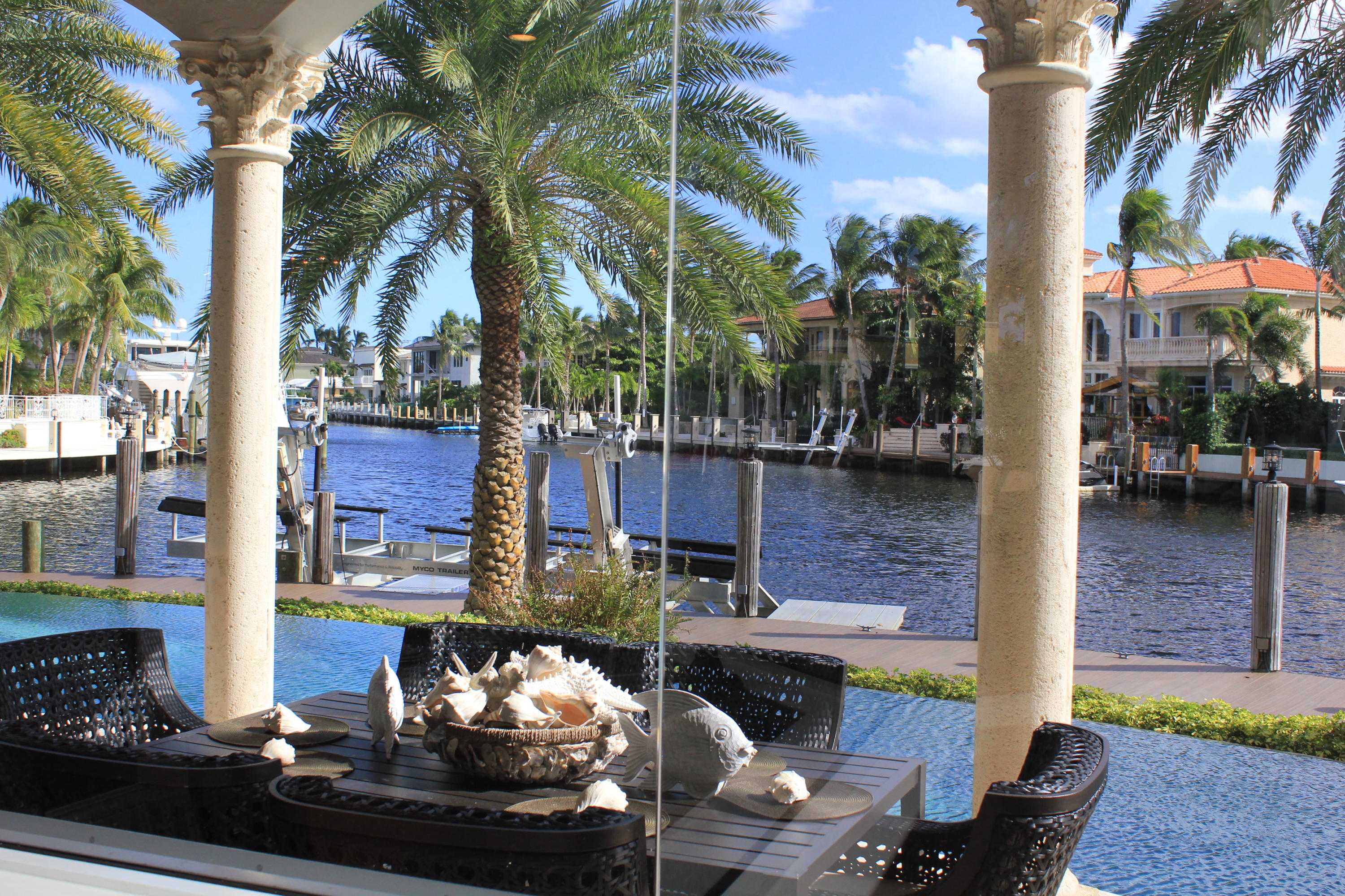 VENETIAN ISLES 1ST SEC - Residential