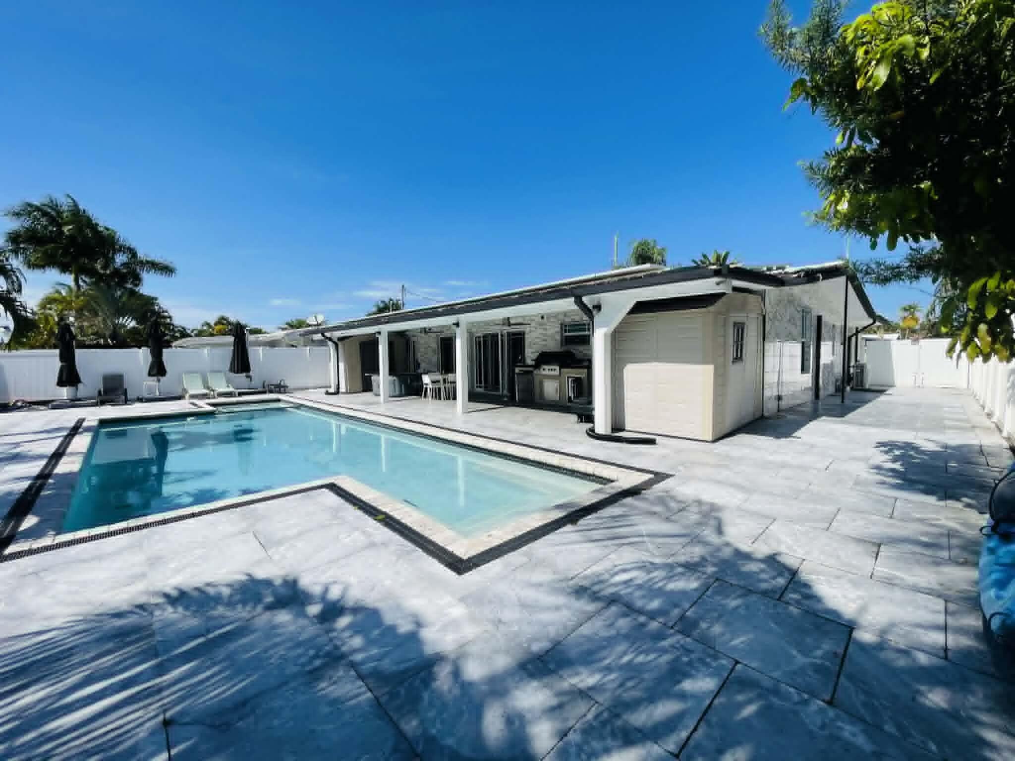 LAUDERDALE ISLES NO 2 - Residential Lease