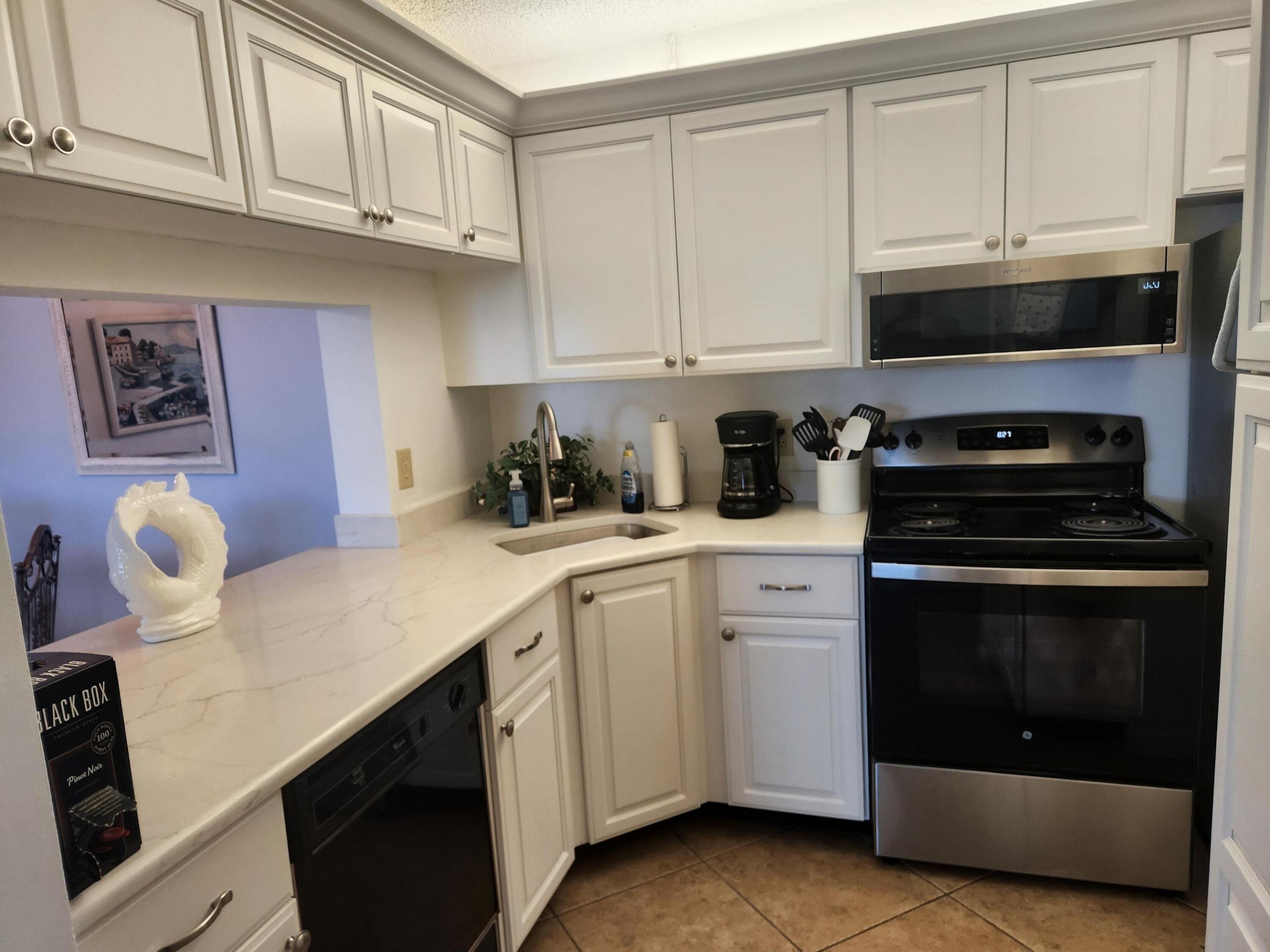 JENSEN BEACH CLUB CONDO - Residential Lease