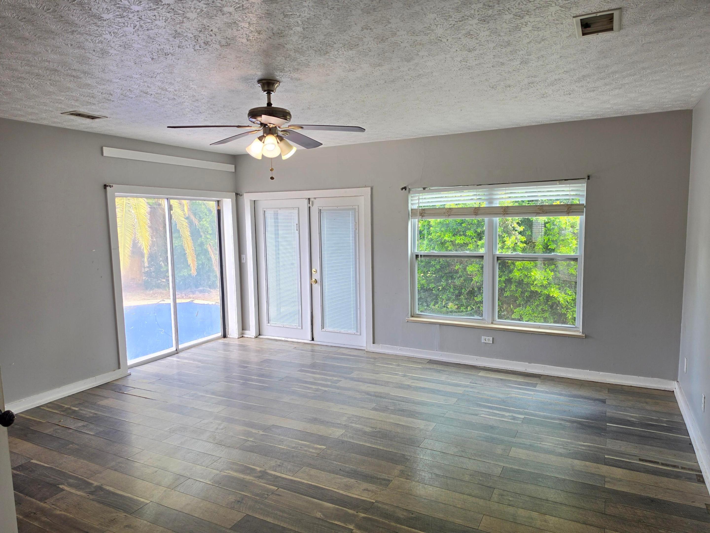 PORT ST LUCIE SECTION 9 - Residential