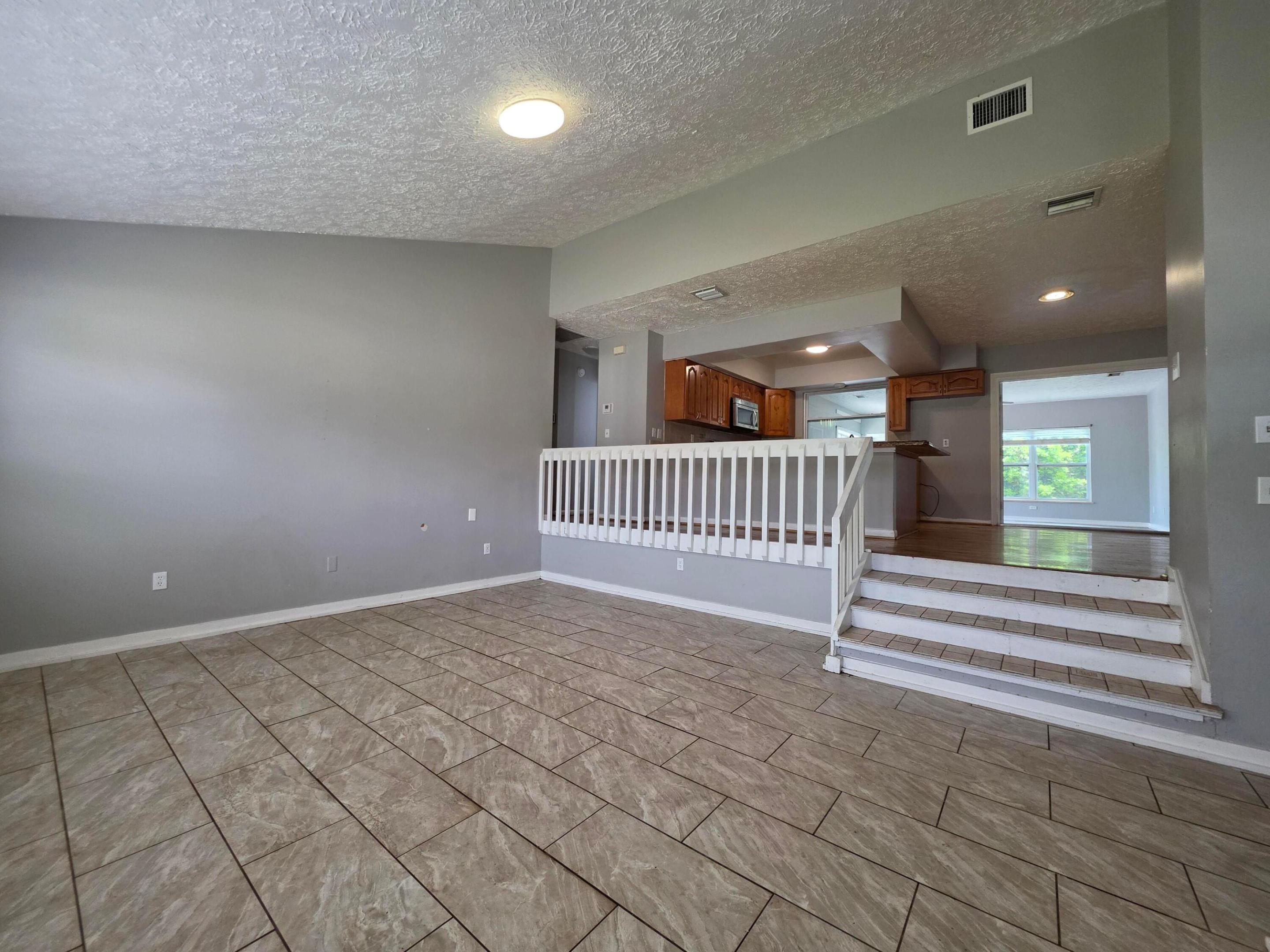 PORT ST LUCIE SECTION 9 - Residential