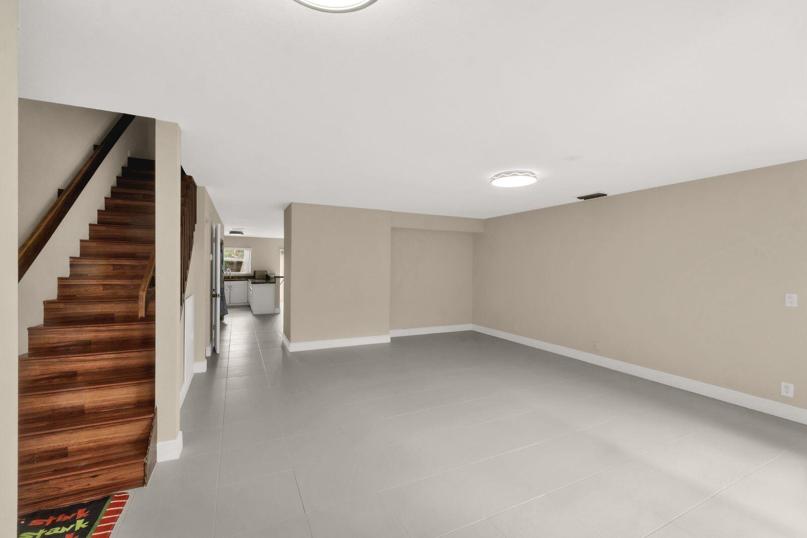 DEER RUN SPRINGS III CONDO - Residential